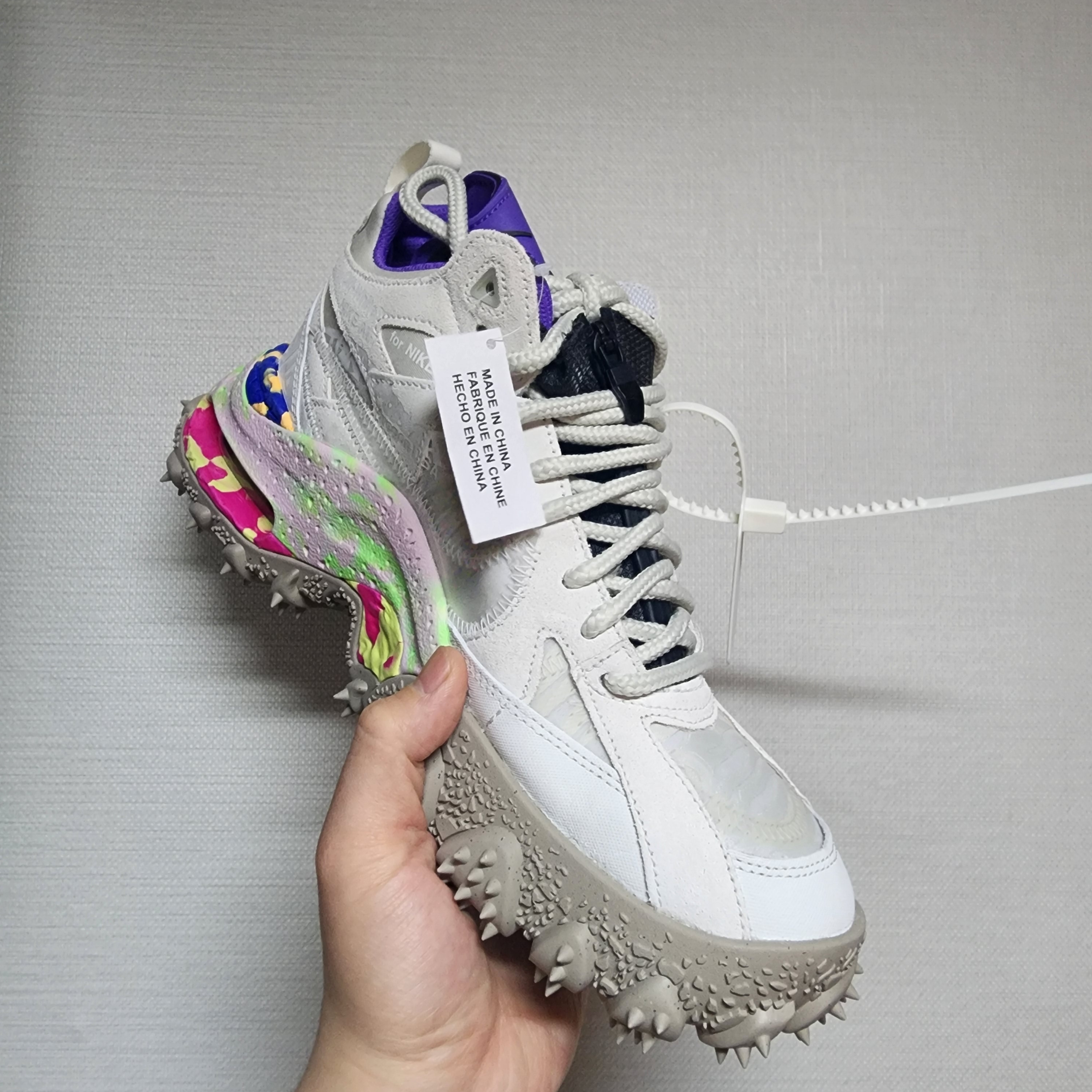 Nike x Off-White Terra Forma Summit White and Psychic Purple 착용 스타일 - 2