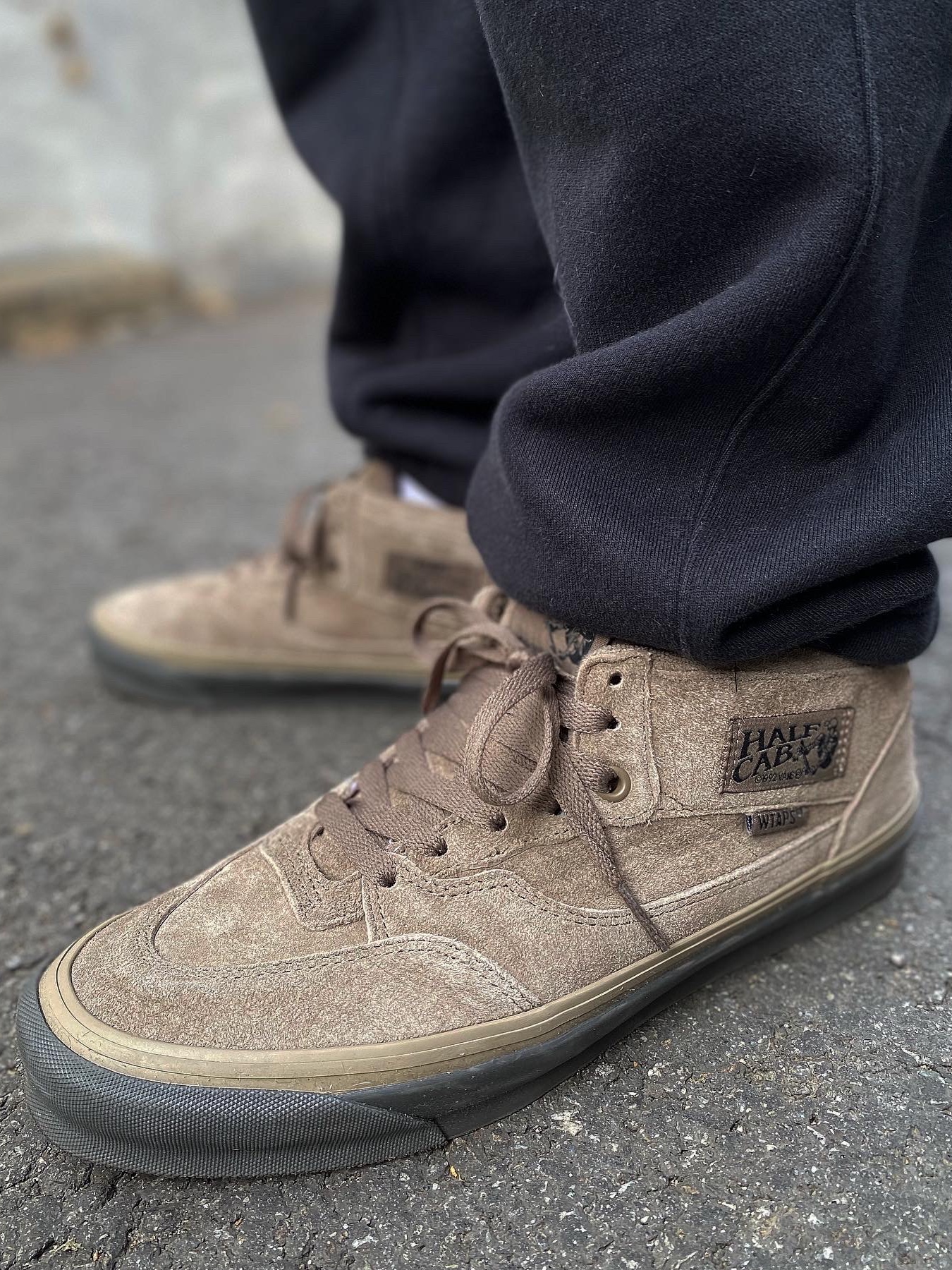 Vans Vault x WTAPS OG Half Cab LX Coyote, Essentials 1977 Hoodie Wheat - 22SS 착용 스타일 - 4