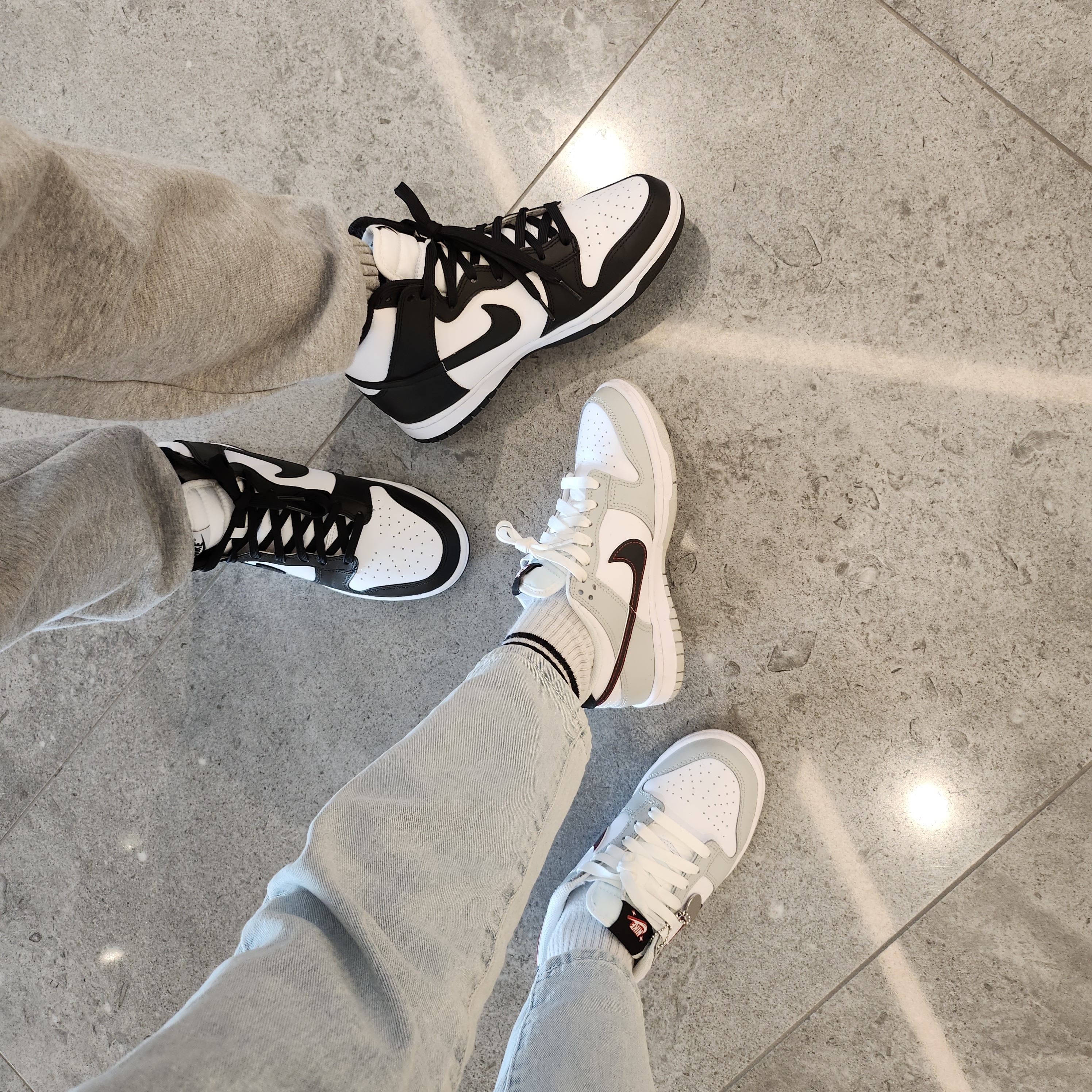 (GS) Nike Dunk Low SE Jackpot, Nike Dunk High Retro Championship White 착용 스타일 - 1