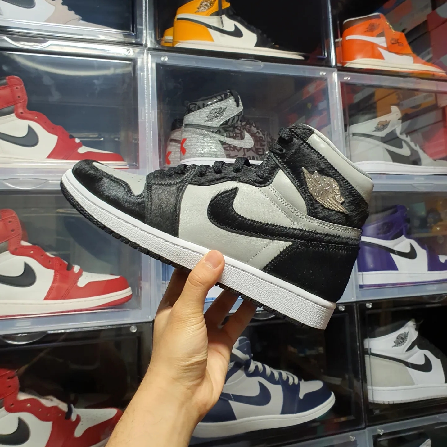 (W) Jordan 1 Retro High OG Medium Grey 착용 스타일 - 1