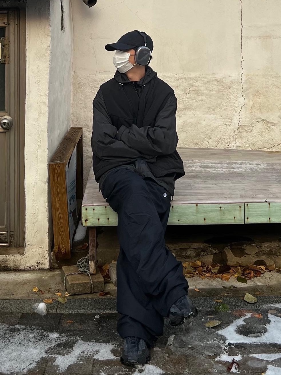 Nike x Matthew M Williams Zoom 004 Triple Black 착용 스타일 - 2