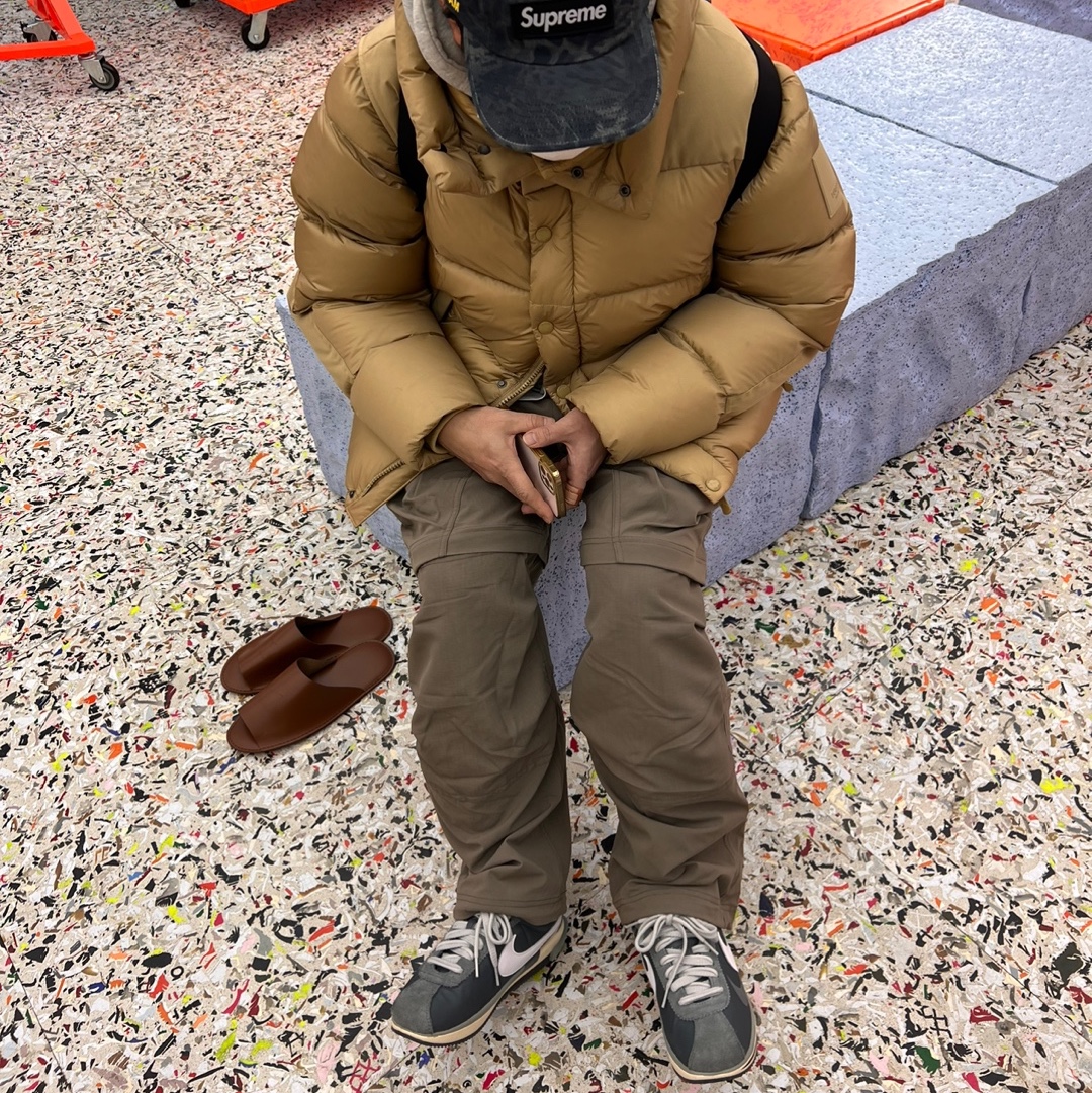 Nike x Sacai Zoom Cortez SP Iron Grey, Nike ACG Smith Summit Cargo Pants Olive Grey - Asia 착용 스타일 - 1