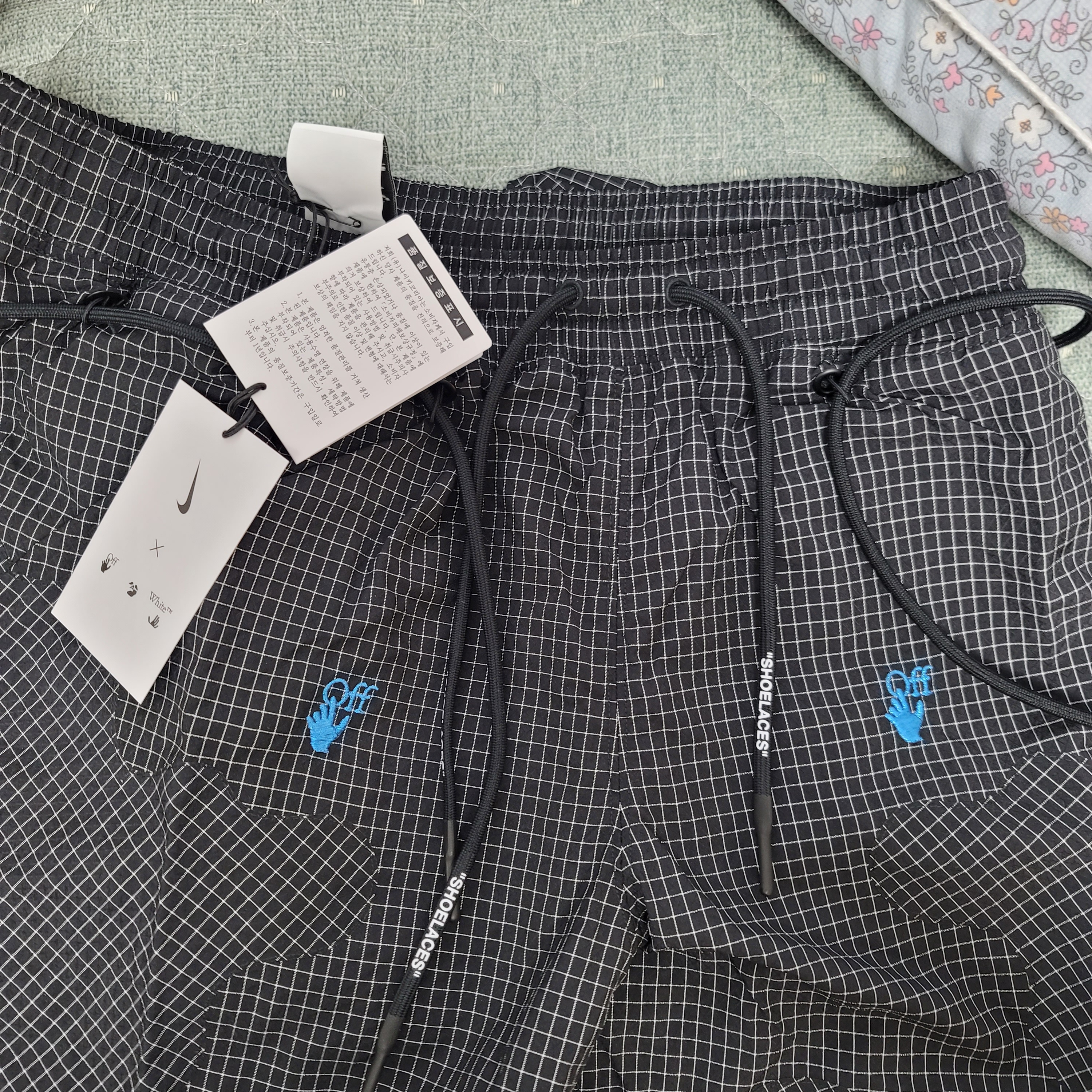 Nike x Off-White NRG Woven Shorts Black - Asia 착용 스타일 - 1