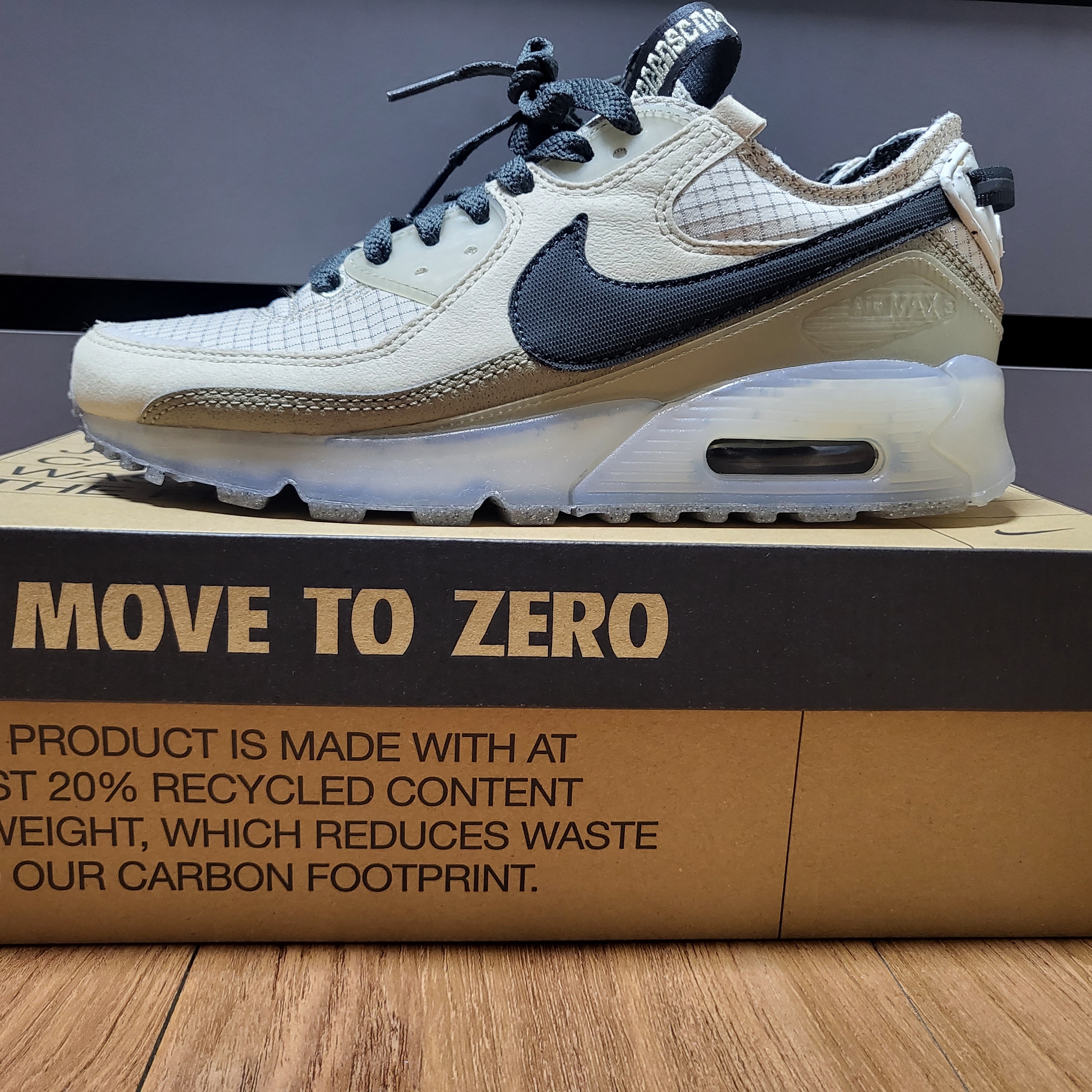 Nike Air Max Terrascape 90 Rattan 착용 스타일