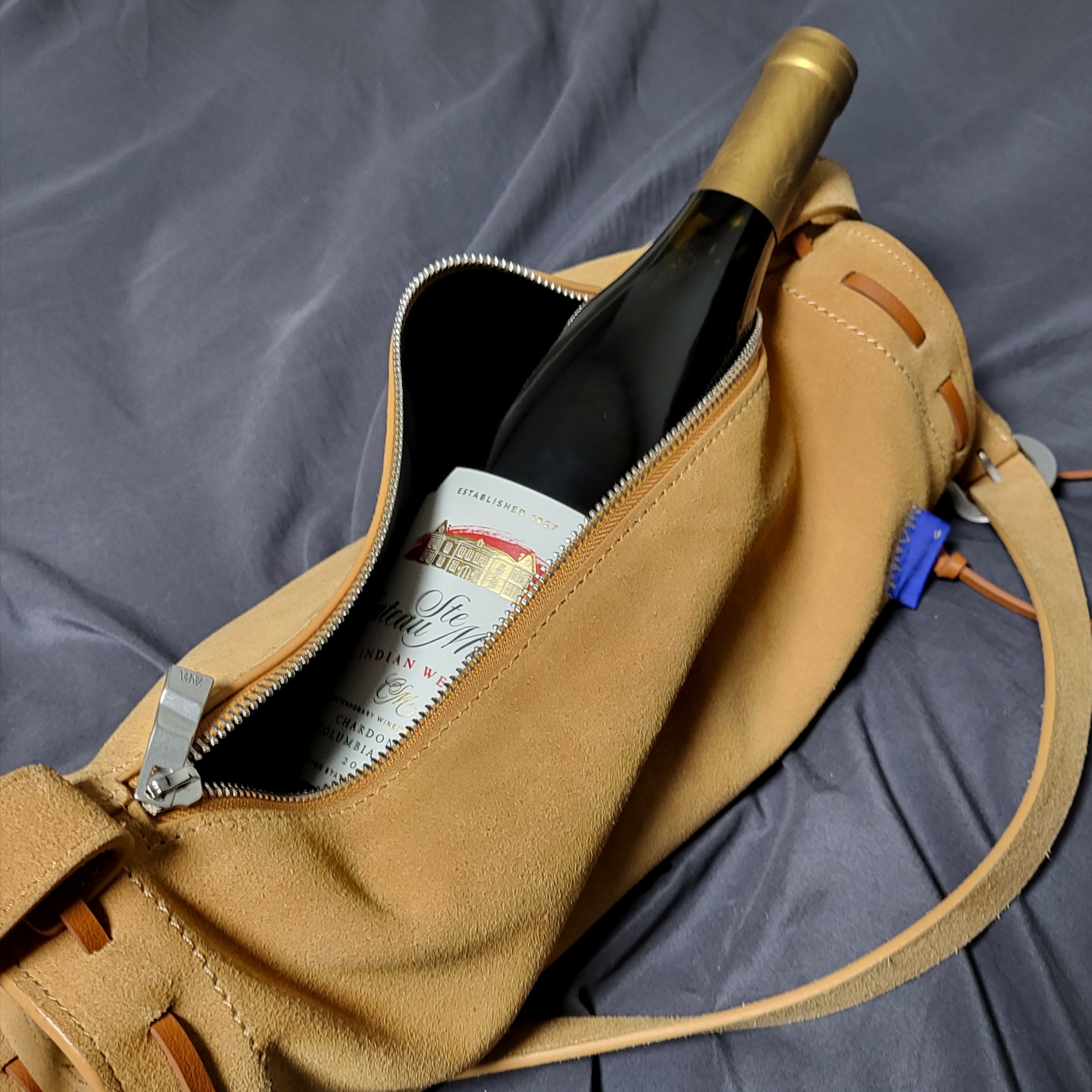 Ader Error x Zara Stitch Split Suede Crossbody Bag Ochre 착용 스타일 - 1