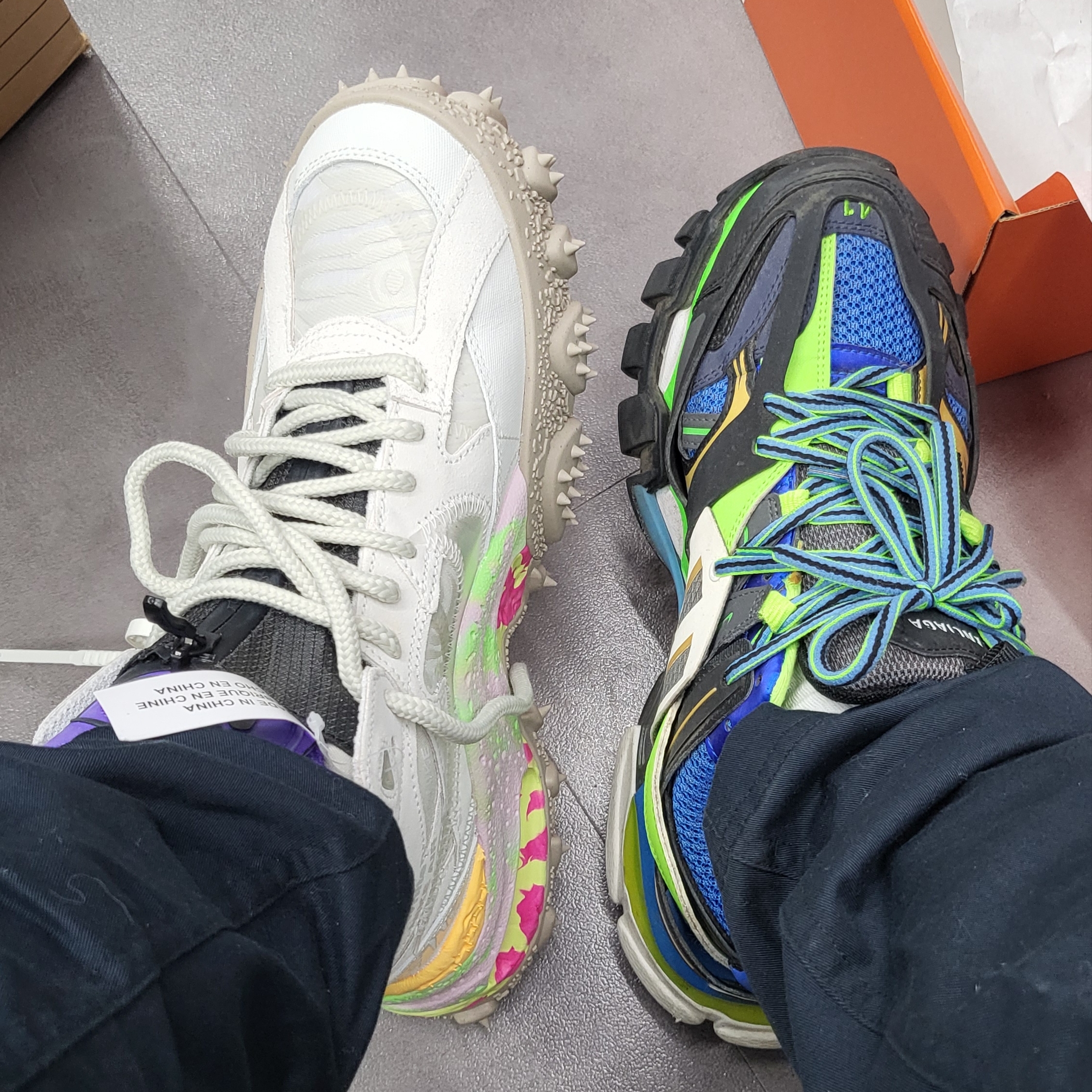 Nike x Off-White Terra Forma Summit White and Psychic Purple, Balenciaga Track Sneakers Green White Blue 2019 착용 스타일 - 5