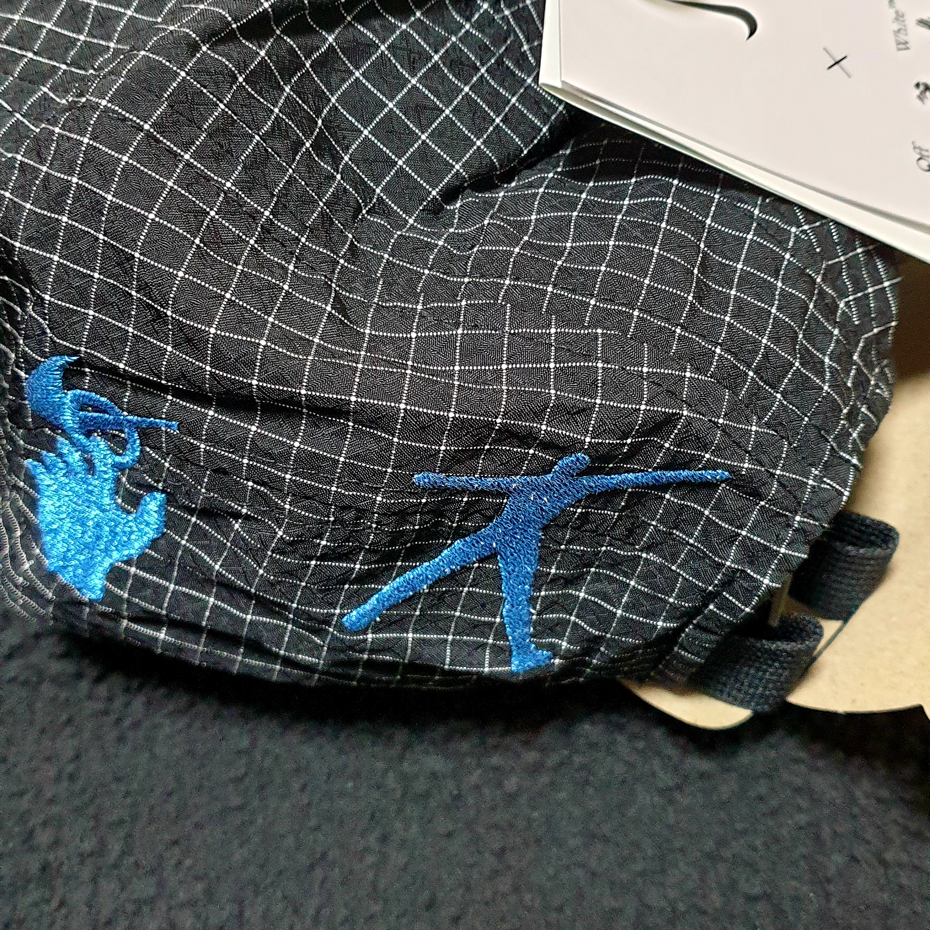 Nike x Off-White NRG Hat Black 착용 스타일 - 3