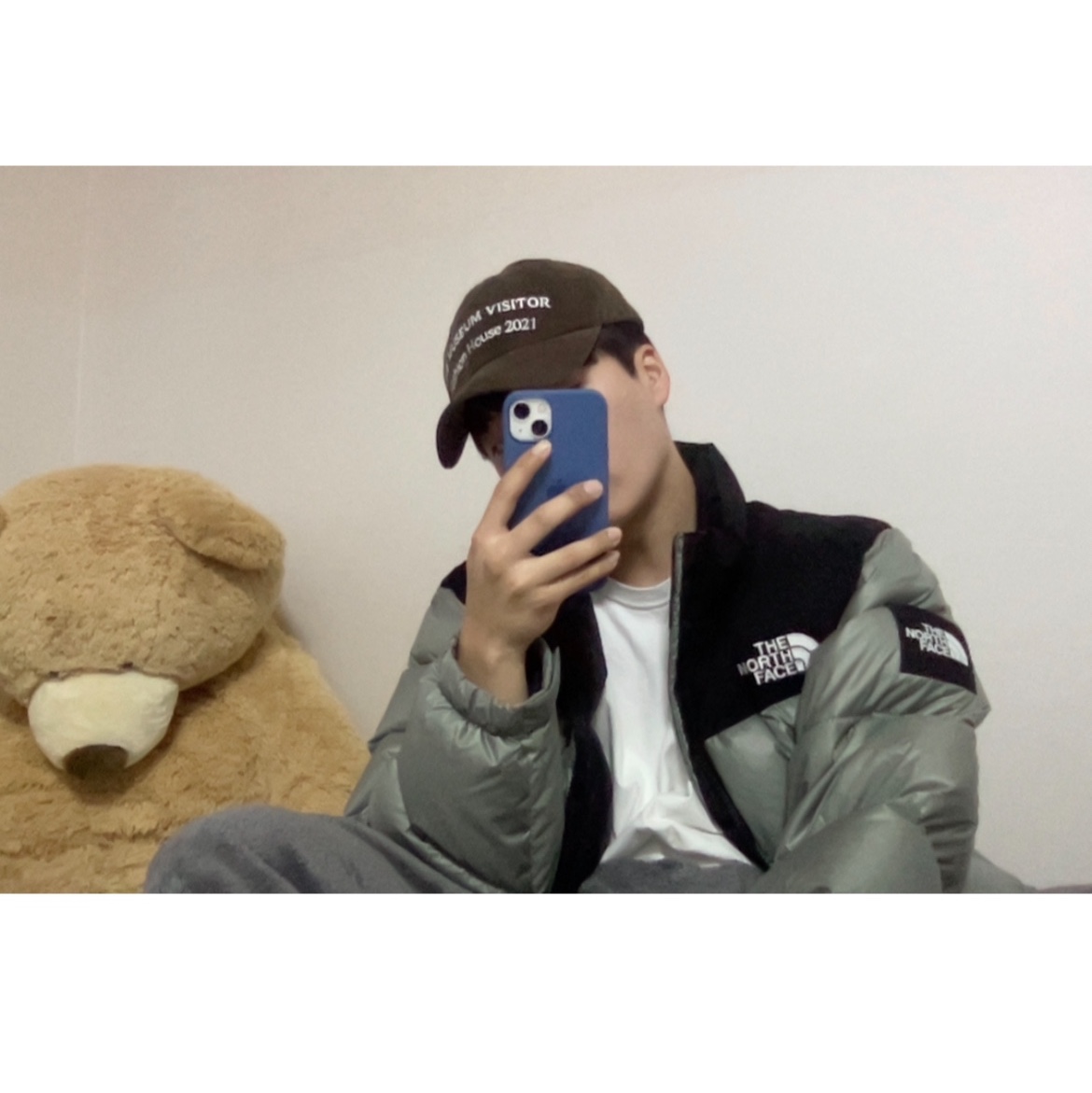 The North Face White Label Novelty Nuptse Down Jacket Light Khaki 착용 스타일