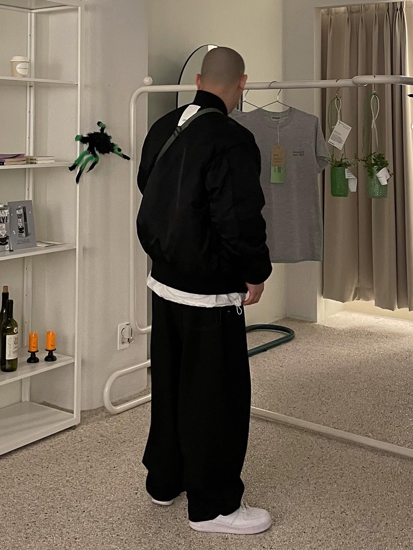 Porter Tanker Shoulder Bag S Sage Green, Nike Air Force 1 '07 Low White 착용 스타일 - 2