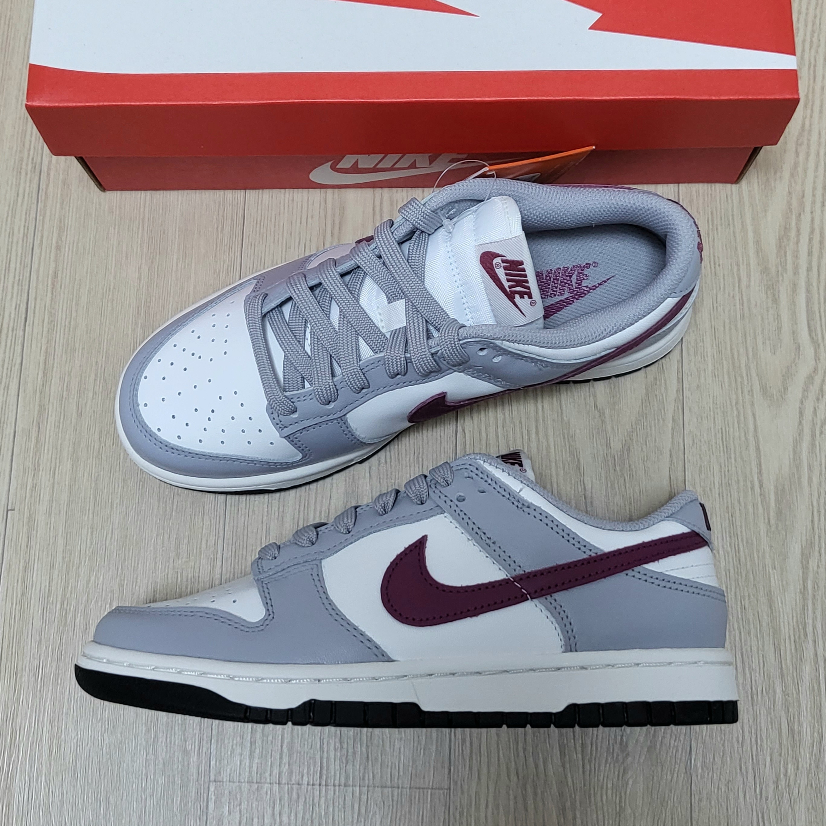 (W) Nike Dunk Low Wolf Grey Rosewood 착용 스타일