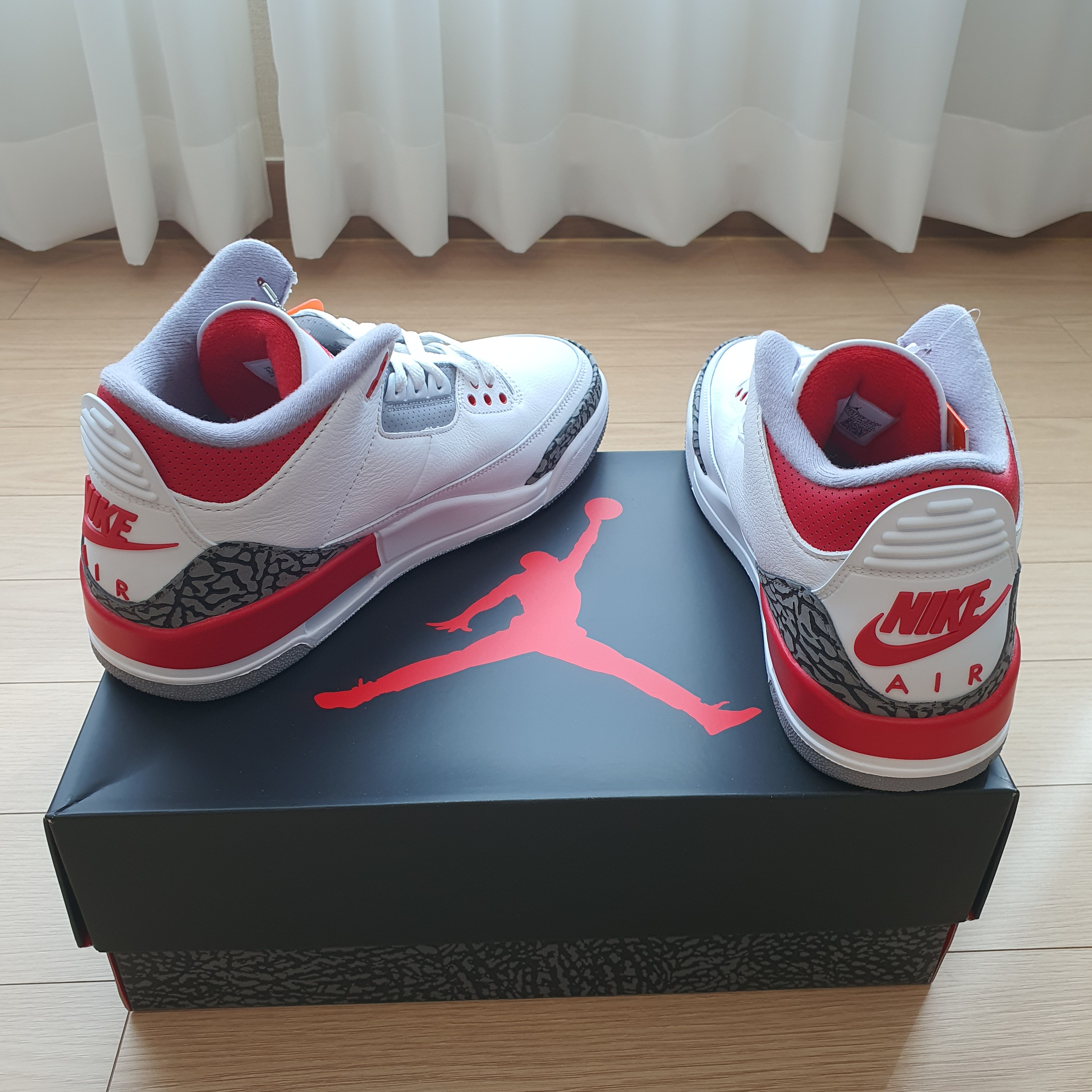 Jordan 3 Retro Fire Red 2022 착용 스타일 - 3