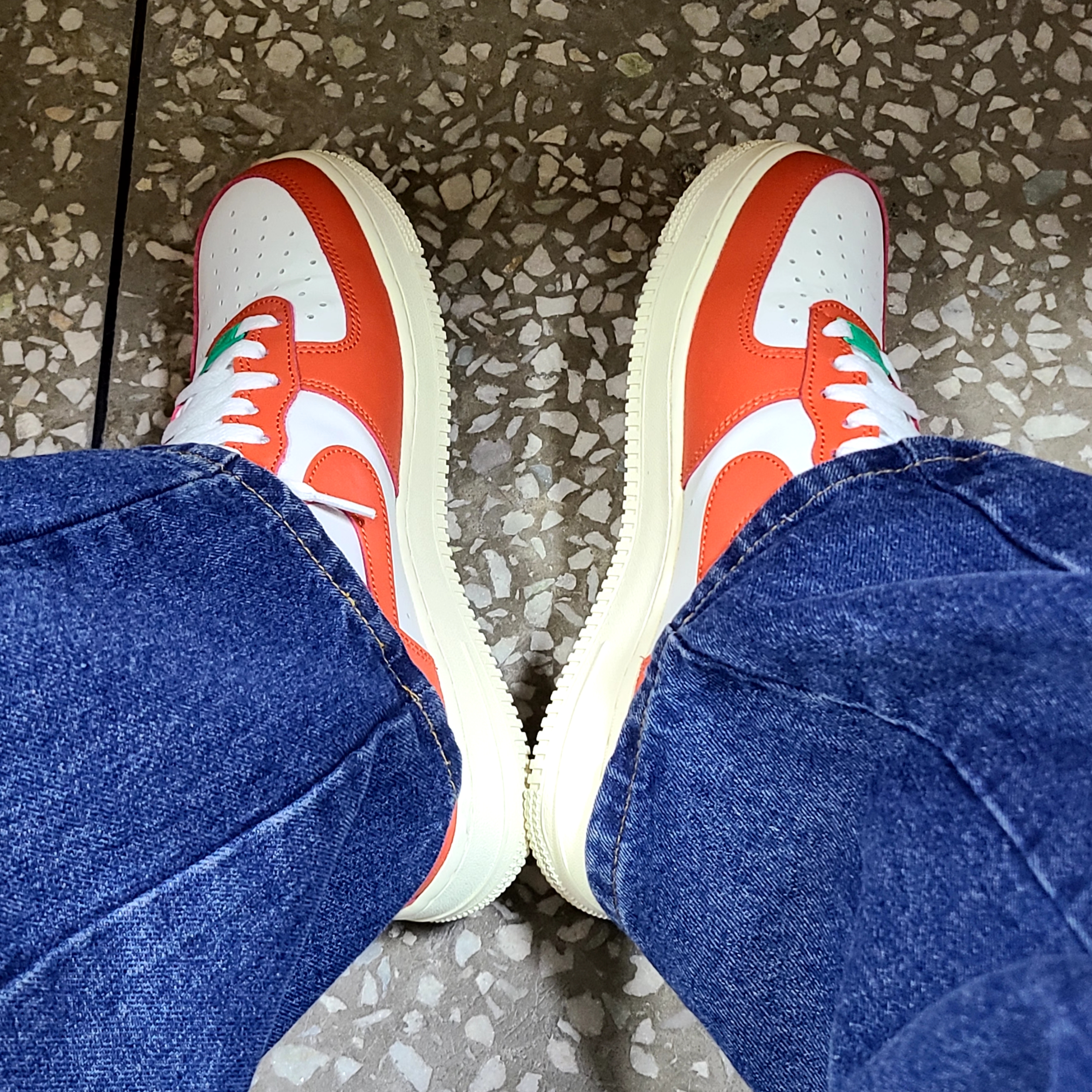 Nike Air Force 1 '07 LV8 Pojangmacha 착용 스타일