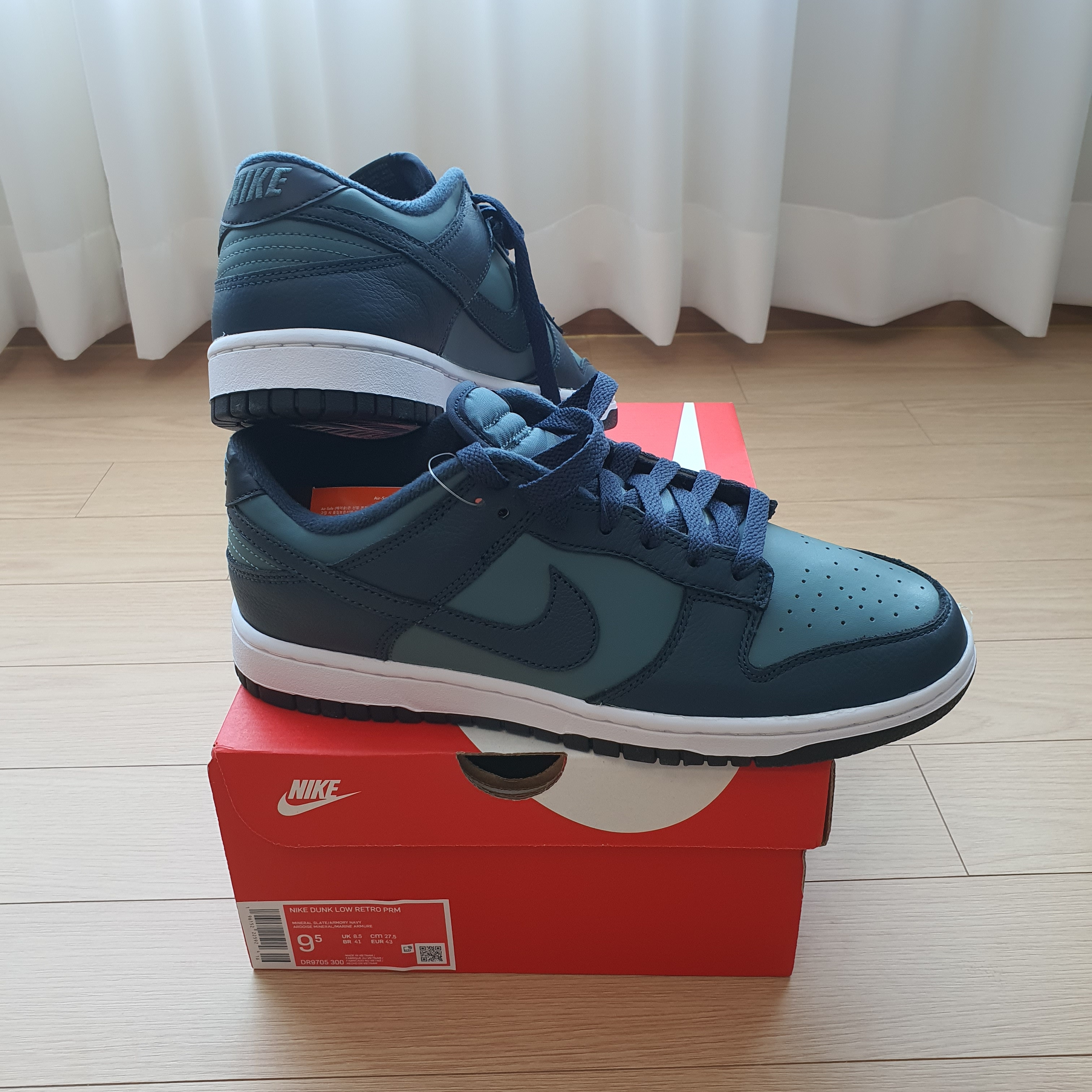 Nike Dunk Low Retro PRM Mineral Slate and Armory Navy 착용 스타일 - 1