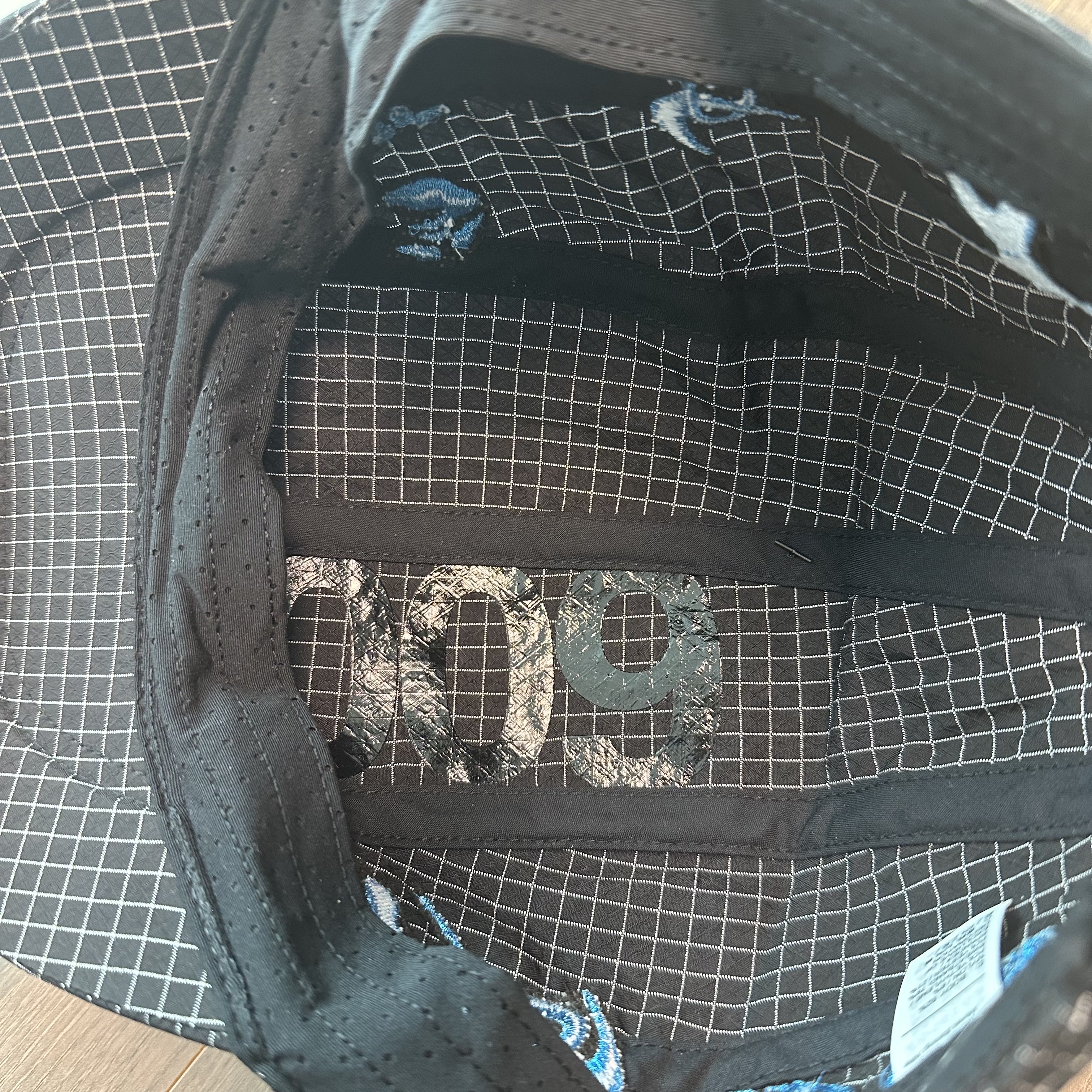Nike x Off-White NRG Hat Black 착용 스타일 - 5