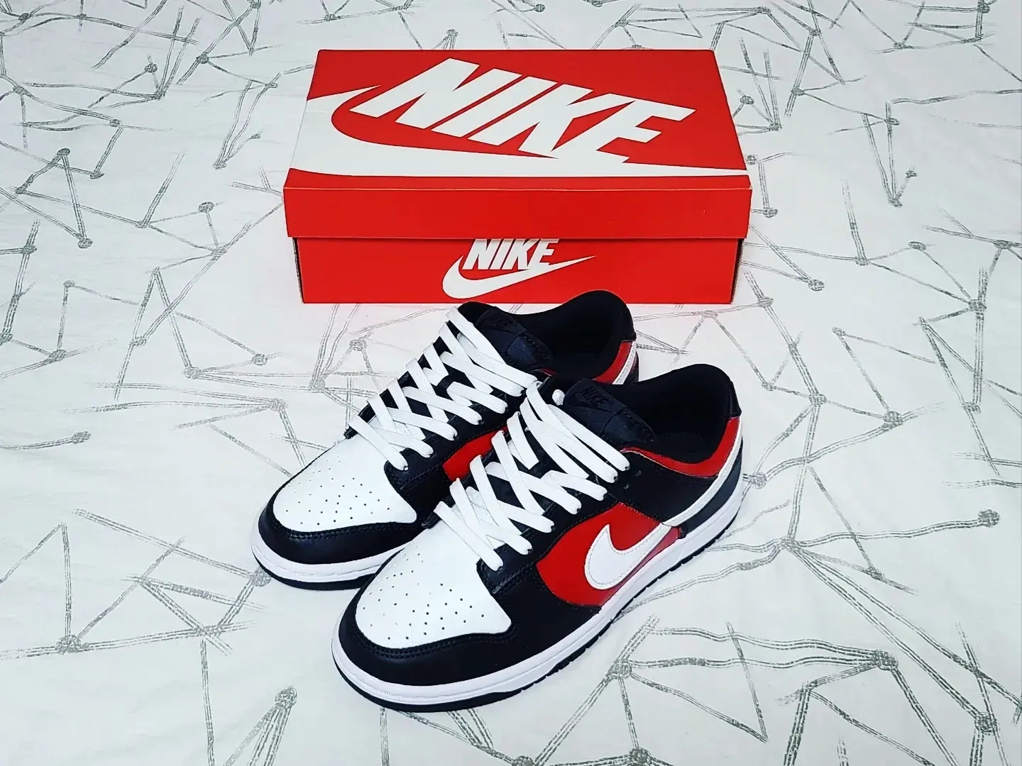 Nike Dunk Low Retro Black White 착용 스타일 - 1