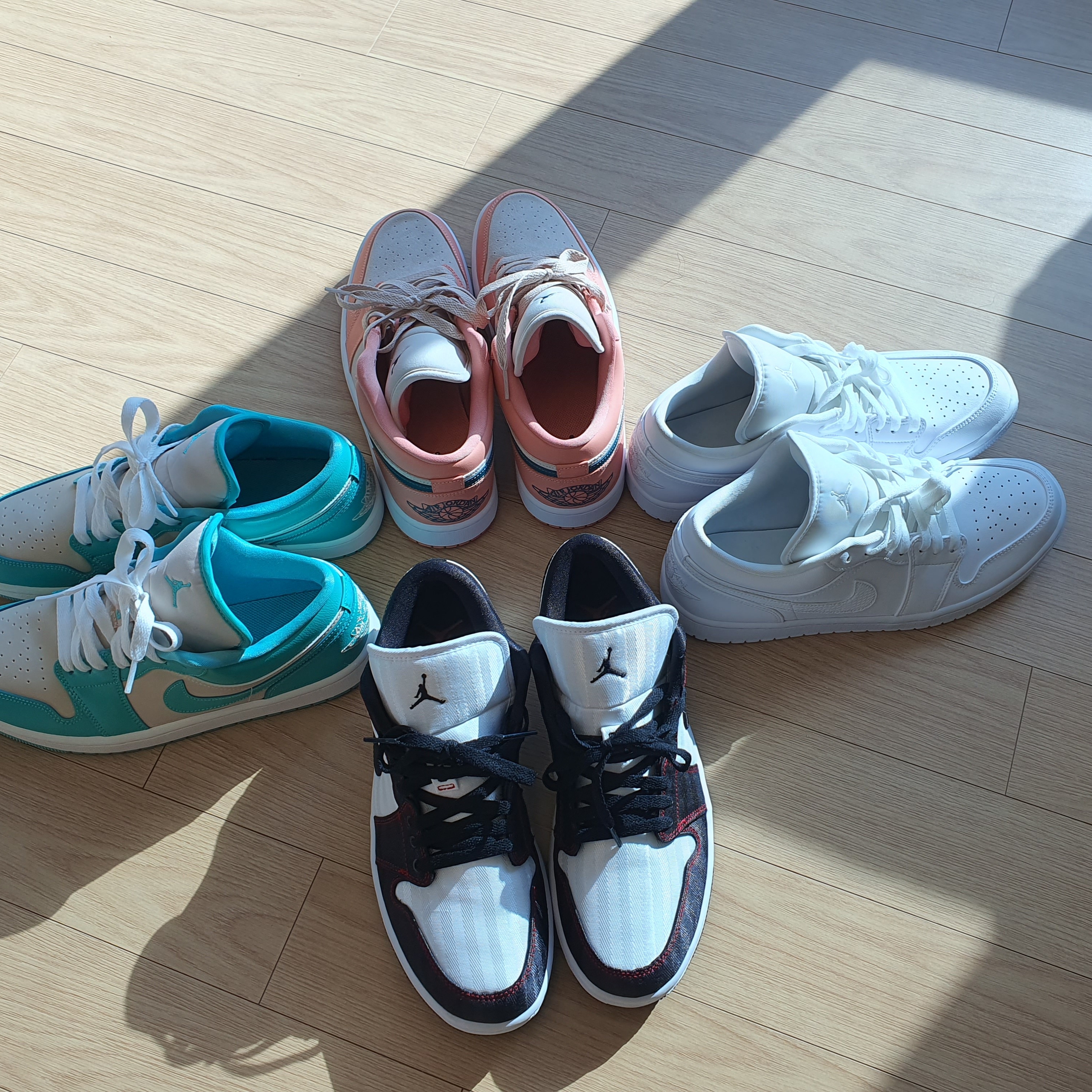 (W) Jordan 1 Low Triple White 2020, (W) Jordan 1 Low Sanddrift Washed Teal 착용 스타일 - 3