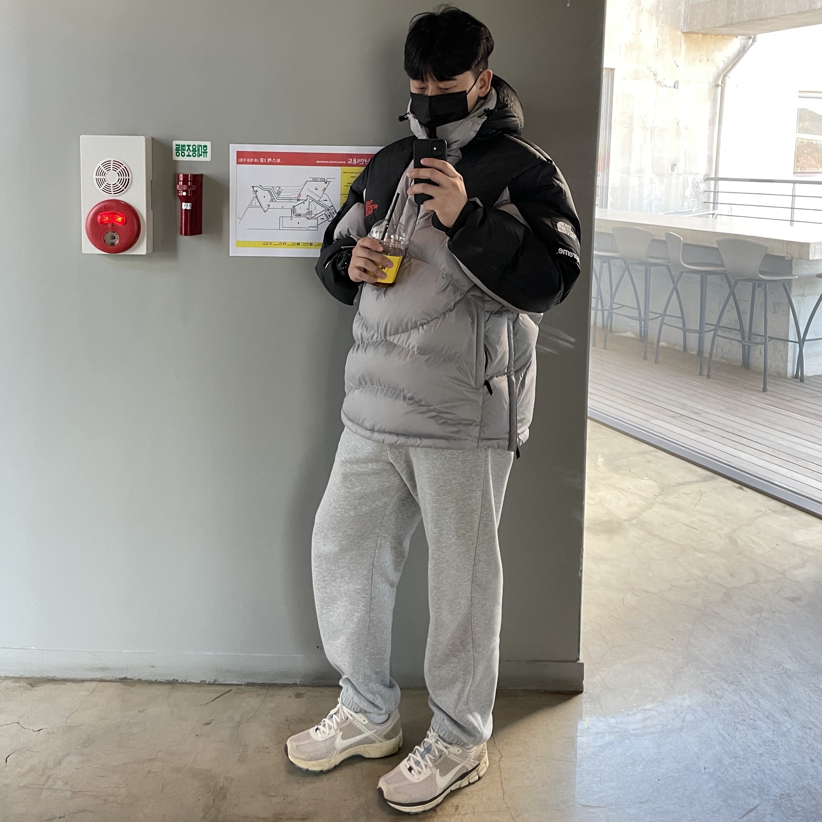 Supreme x The North Face 800-Fill Half Zip Hooded Pullover Grey - 22FW, (W) Nike Zoom Vomero 5 Oatmeal 착용 스타일