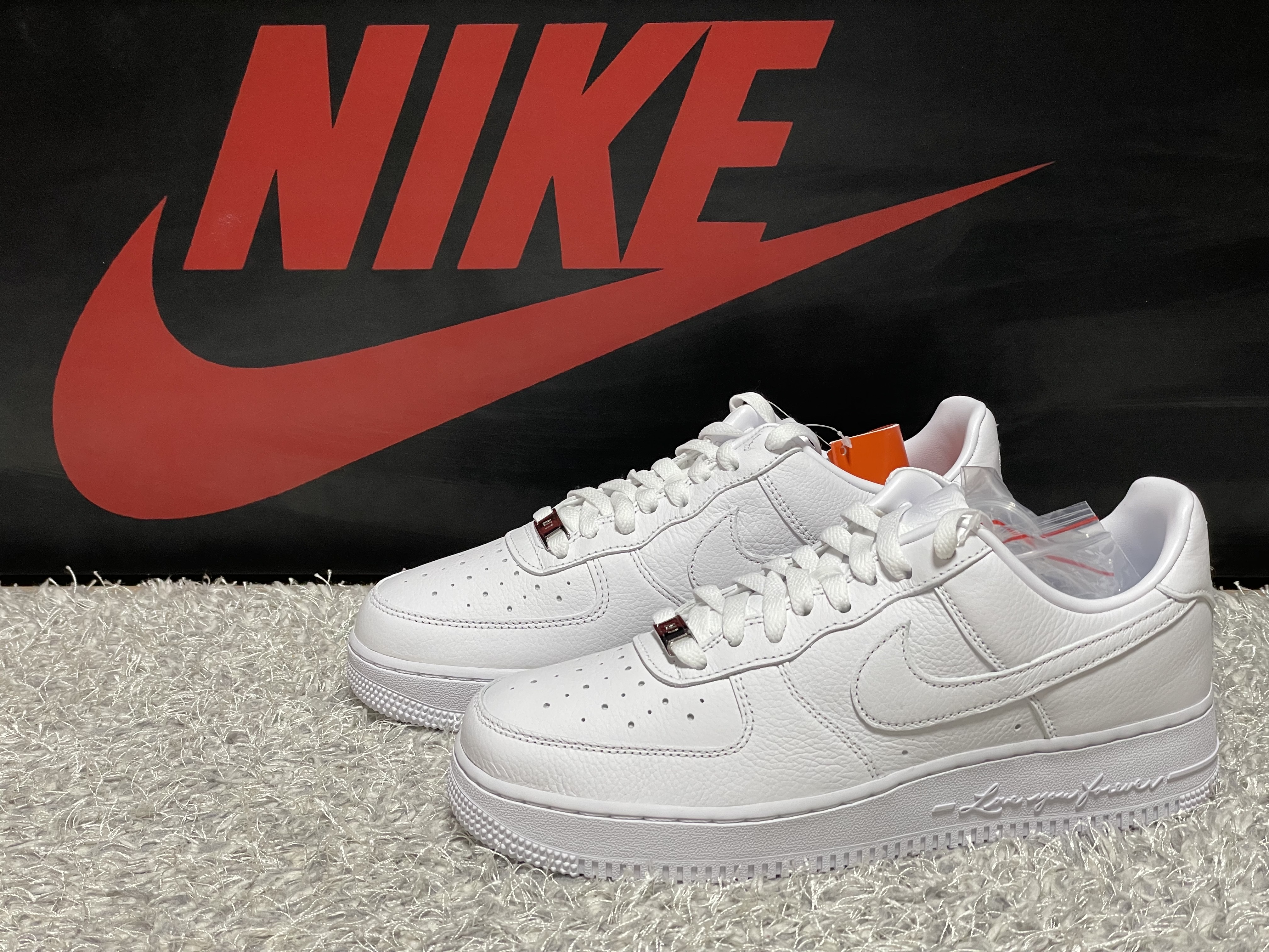 Nike x Drake Nocta Air Force 1 Low SP Certified Lover Boy White 착용 스타일 - 1
