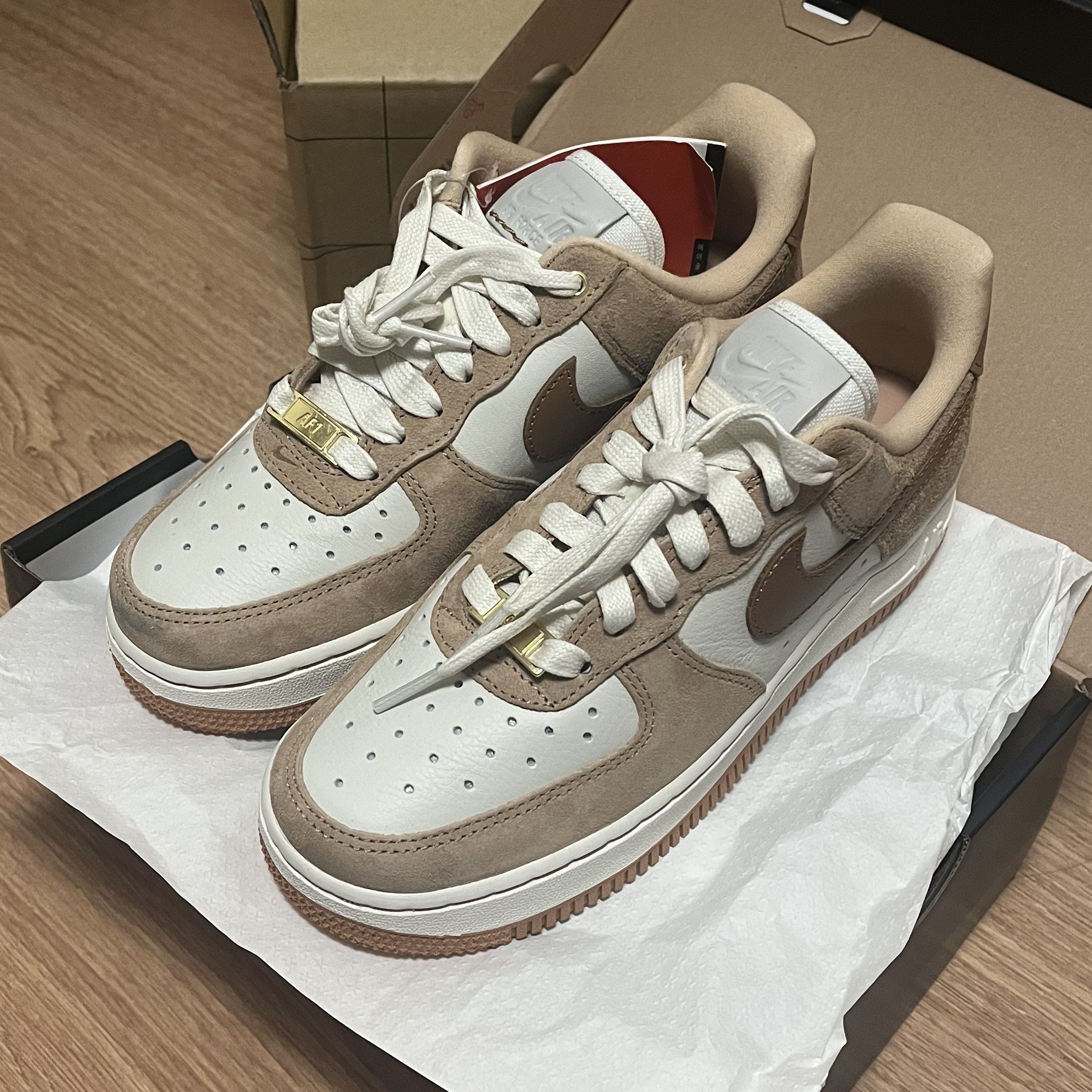 (W) Nike Air Force 1 LXX Flax 착용 스타일 - 1