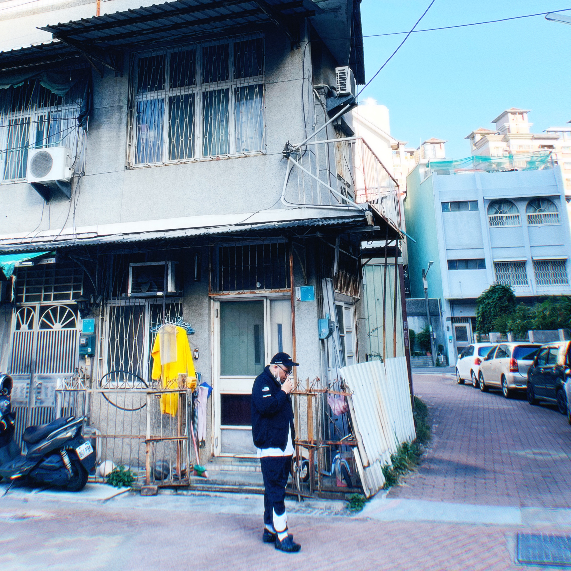 Supreme x The North Face Trekking Convertible Jacket Black - 22SS, Crocs x Salehe Bembury Pollex Clog Sasquatch 착용 스타일