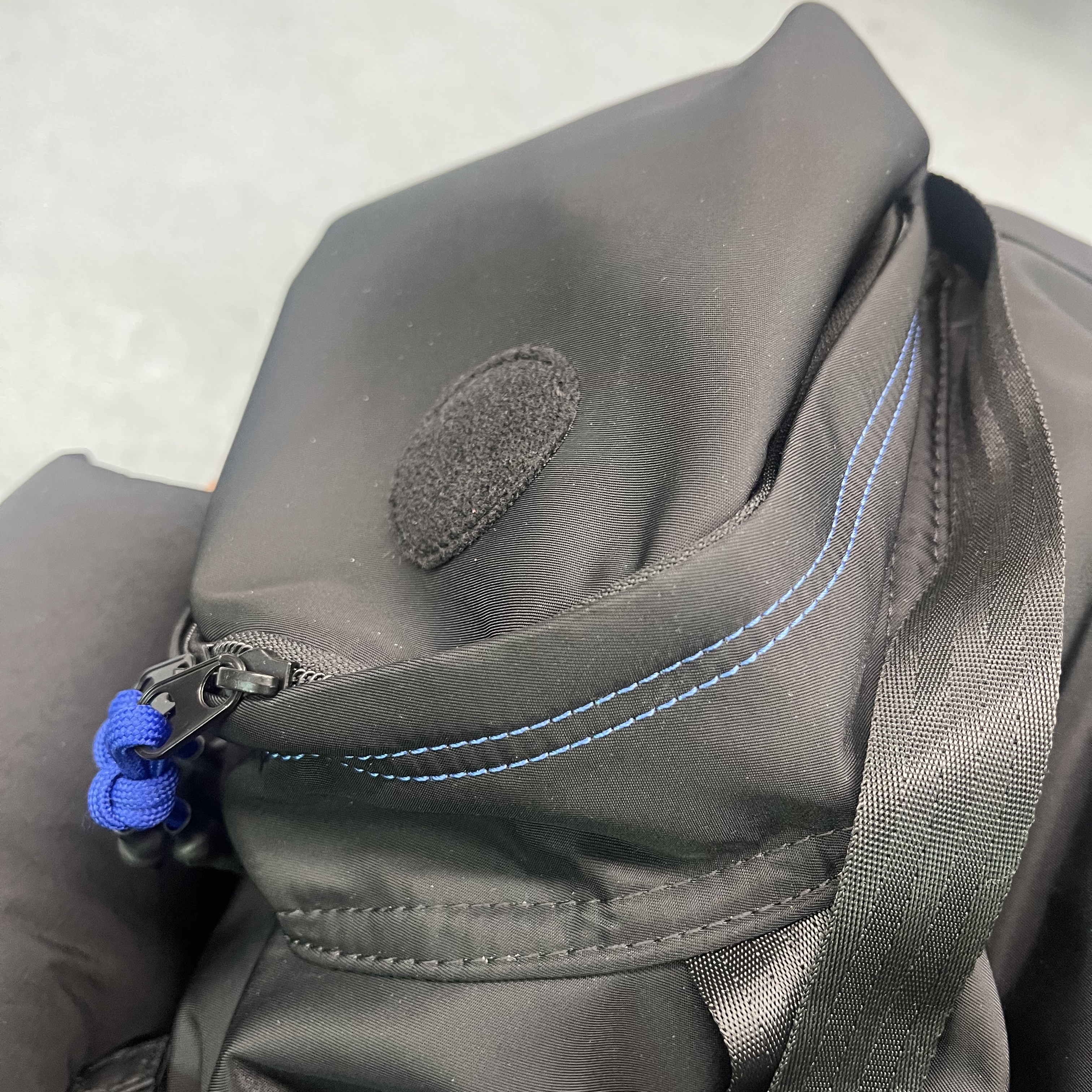 Ader Error x Zara Backpack Black 착용 스타일