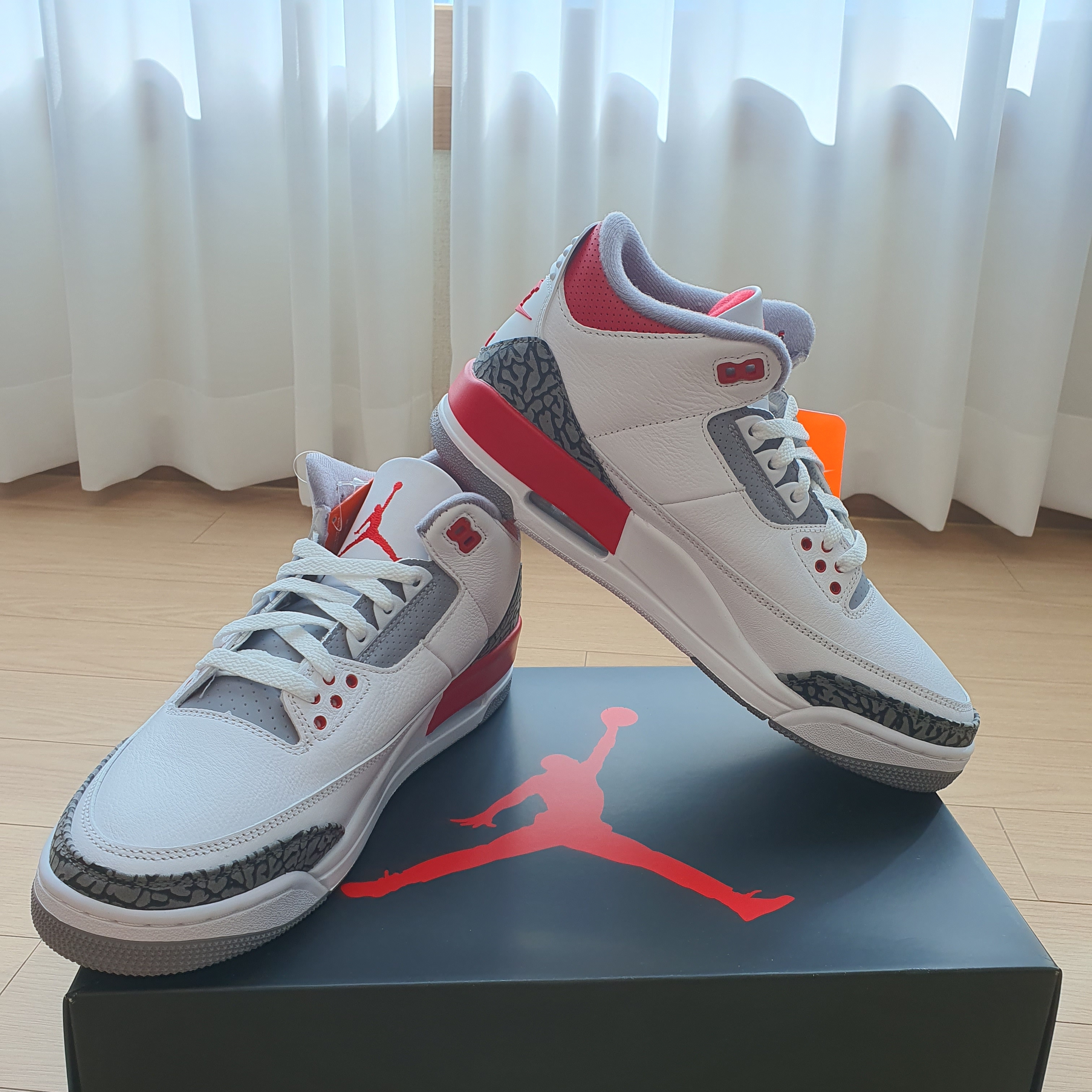 Jordan 3 Retro Fire Red 2022 착용 스타일 - 2