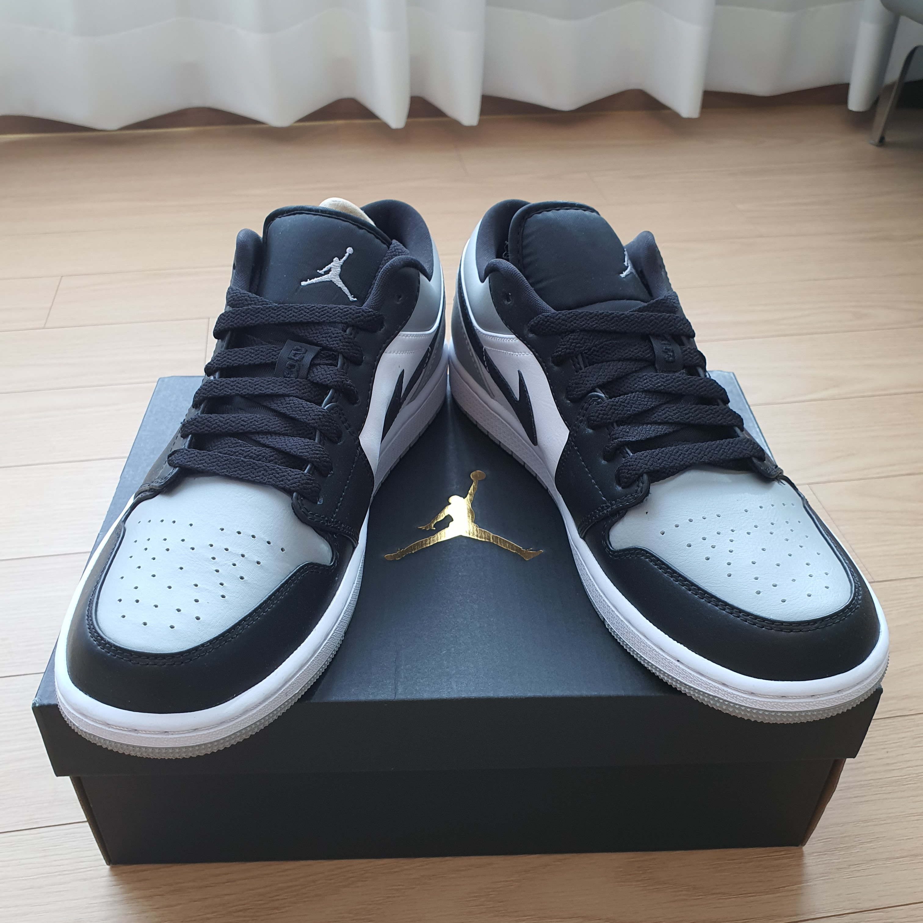 Jordan 1 Low Light Smoke Grey Black 착용 스타일 - 2