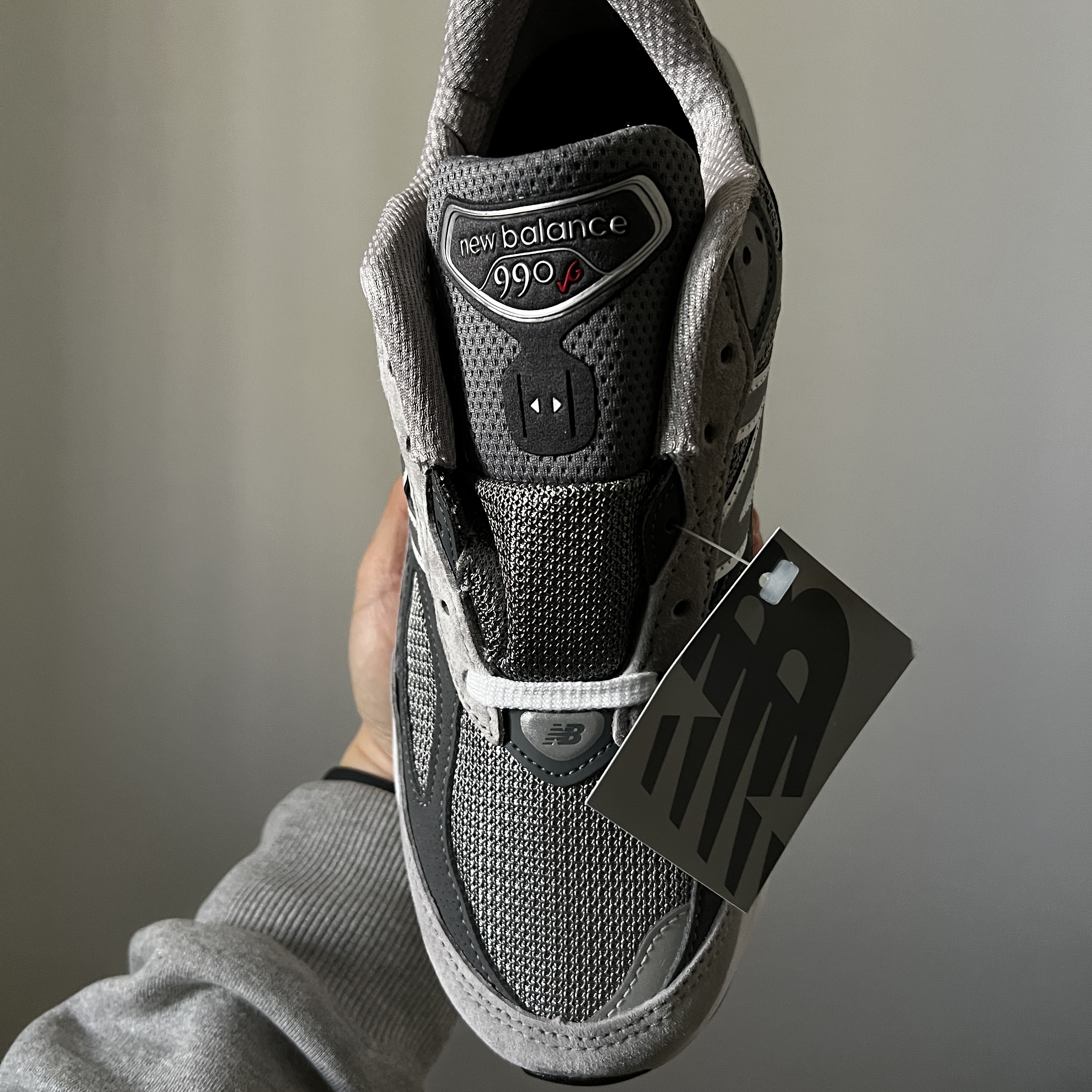 New Balance 990v6 Made in USA Grey - D Standard 착용 스타일 - 4