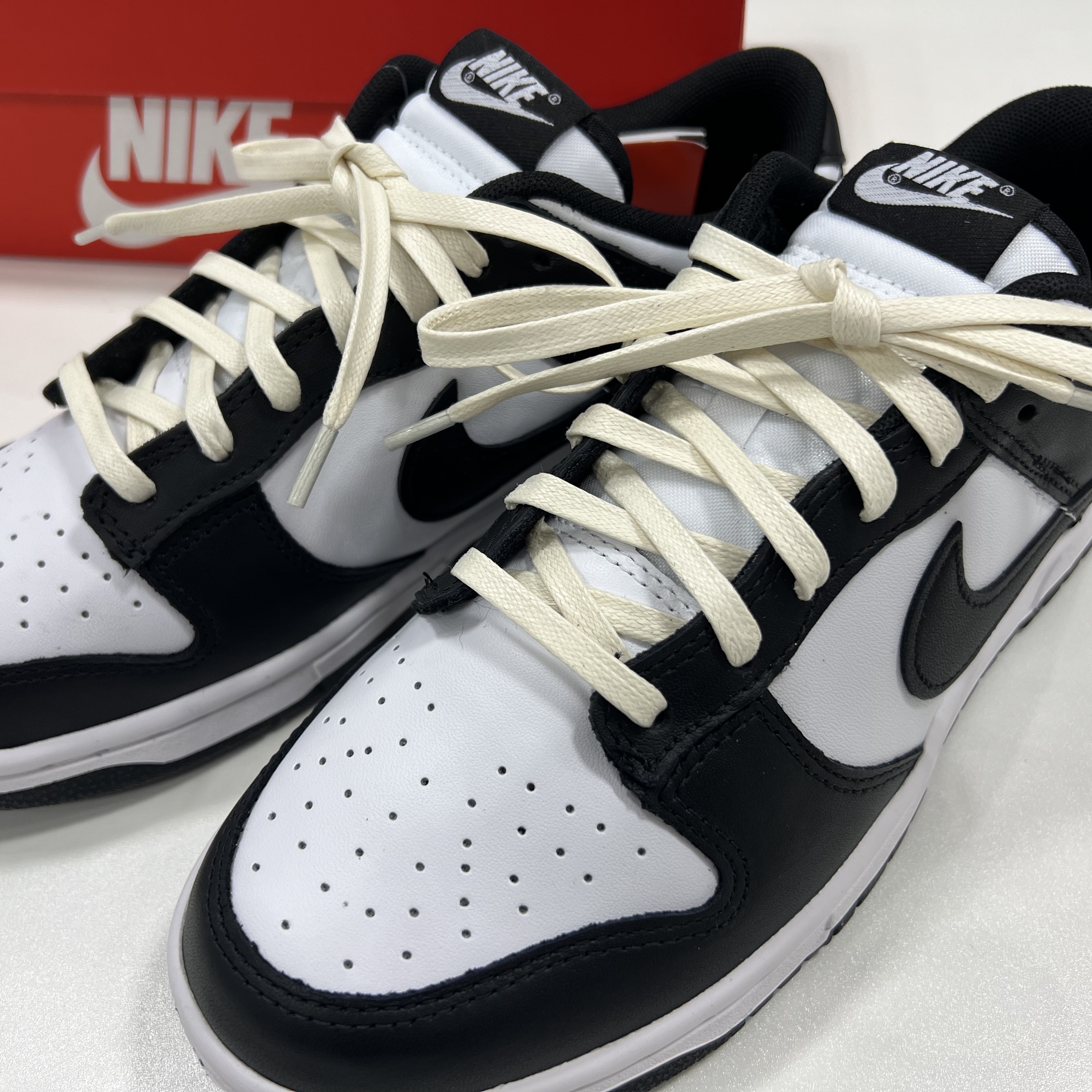 Nike Dunk Low Retro Black 착용 스타일 - 2