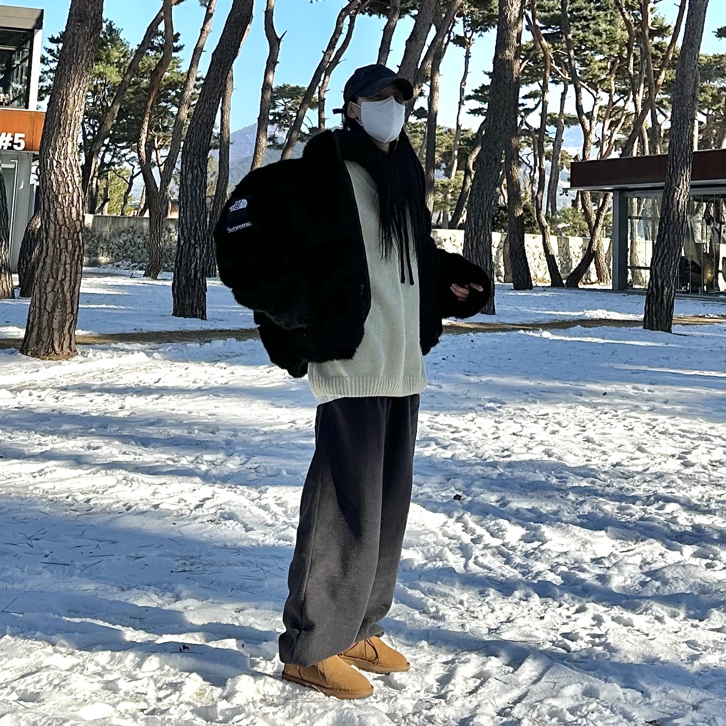 Supreme x The North Face Faux Fur Nuptse Jacket Black - 20FW 착용 스타일