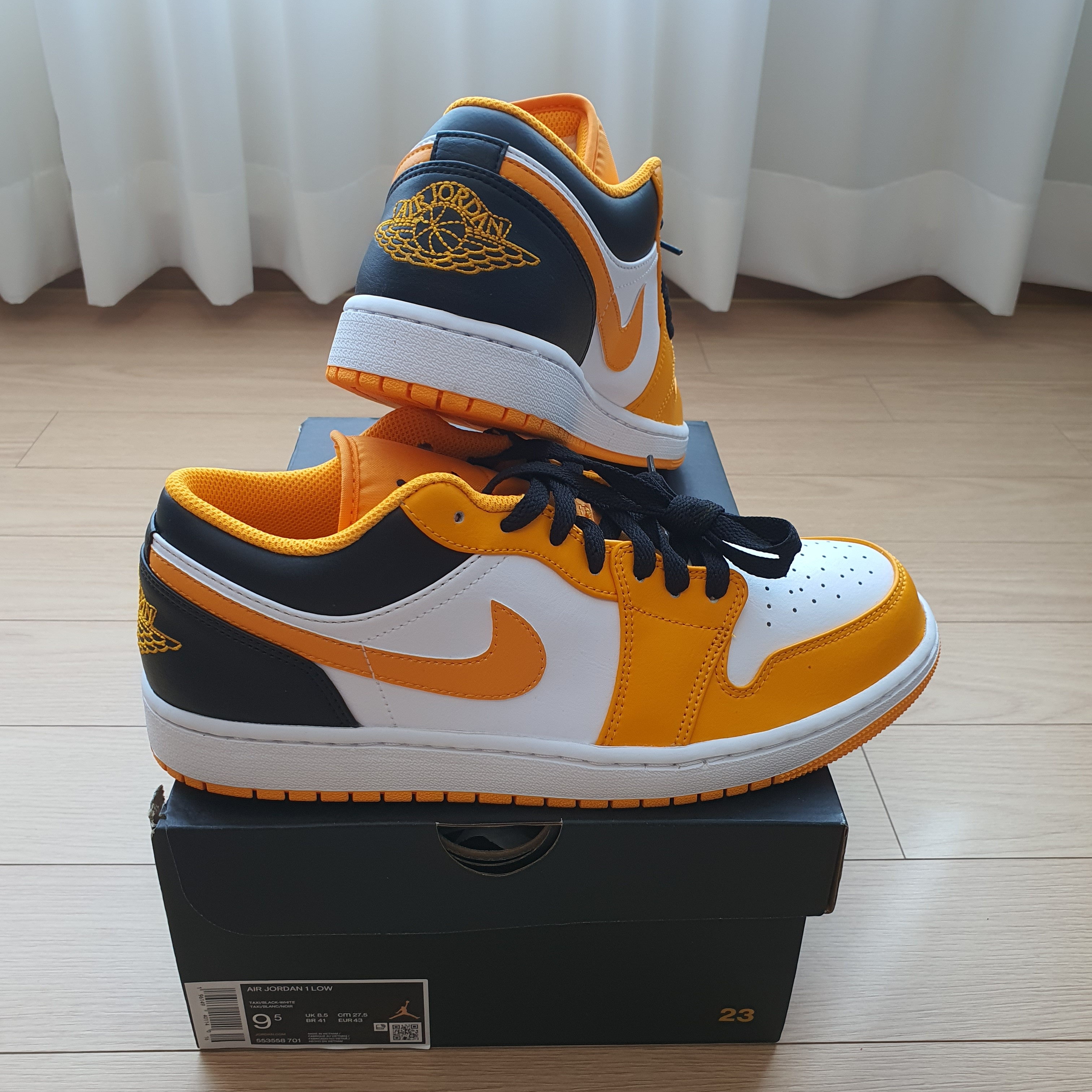 Jordan 1 Low Taxi 착용 스타일 - 1