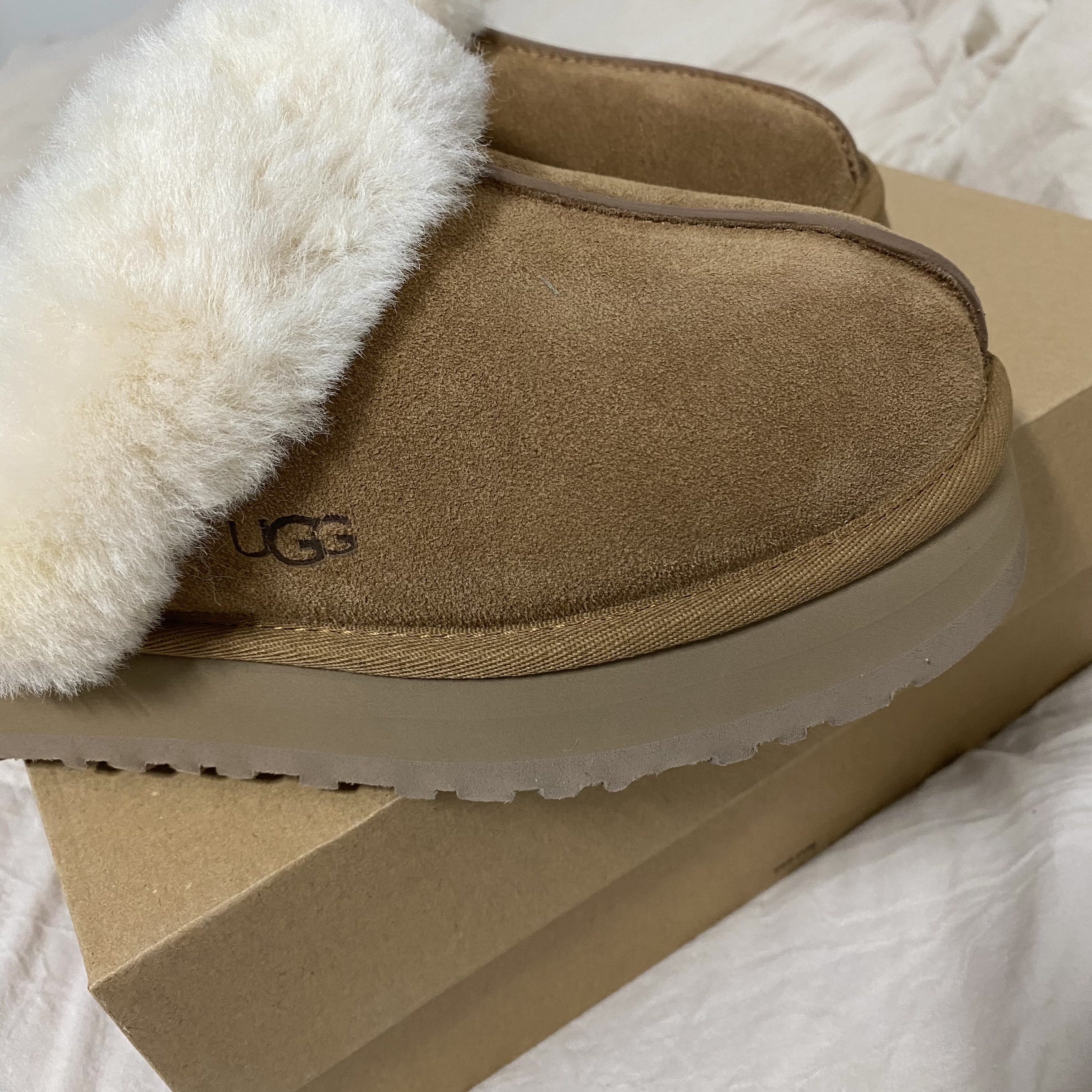 (W) UGG Disquette Slipper Chestnut 착용 스타일