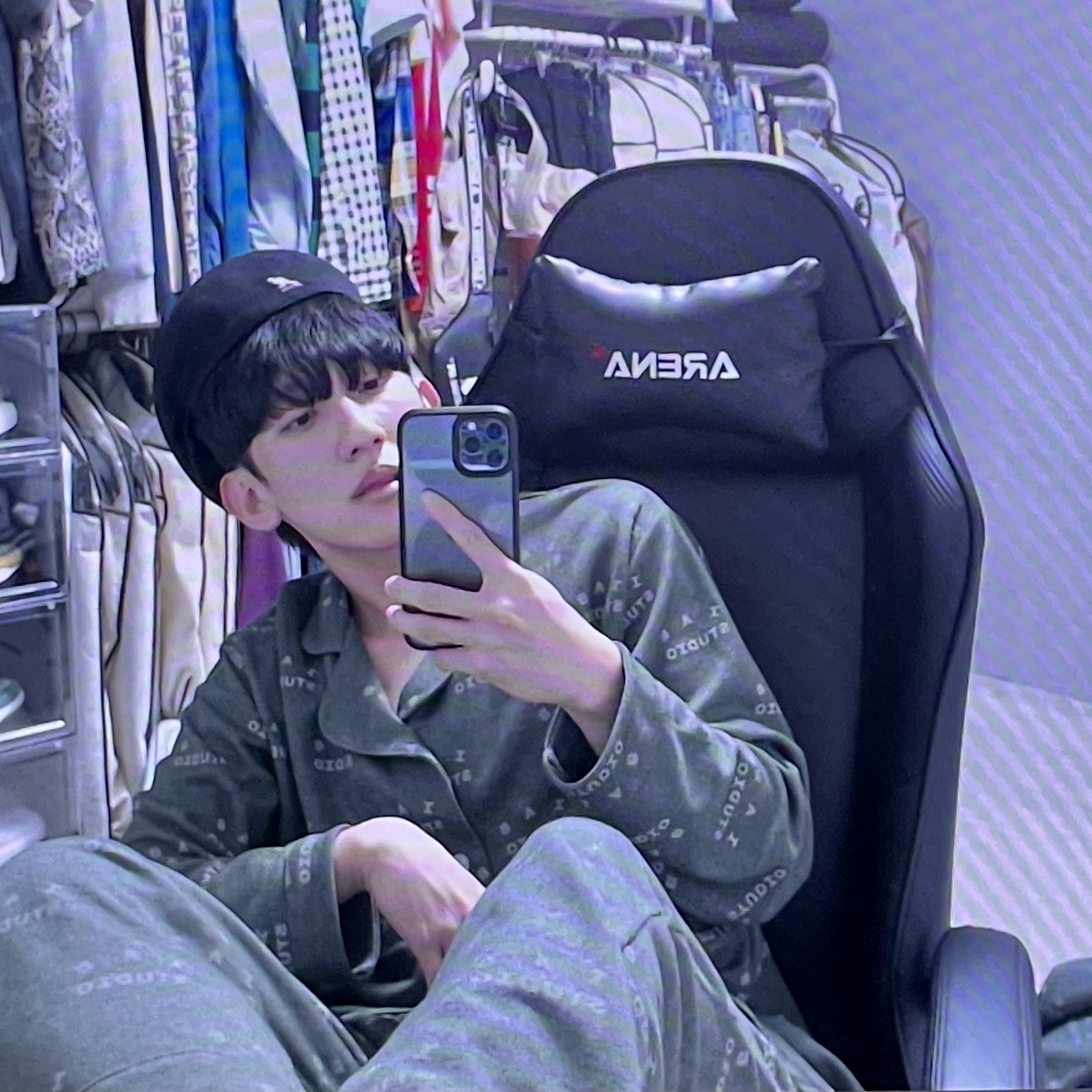IAB Studio Pajama Set Deep Green, Nike x Sacai LDWaffle Green Multi 착용 스타일 - 1