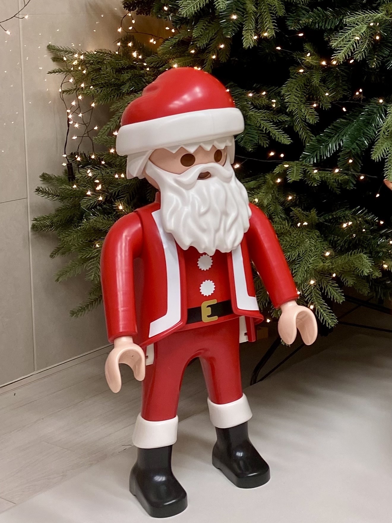 Playmobil Santa XXL 착용 스타일
