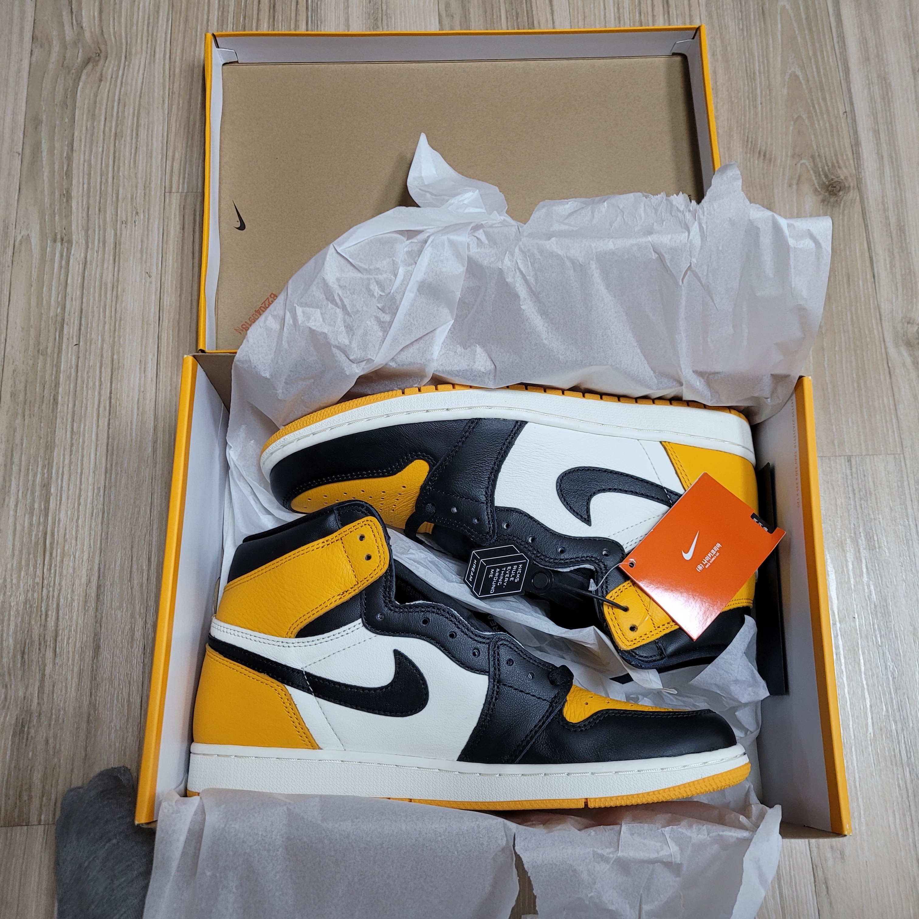 Jordan 1 Retro High OG Taxi, Jordan 1 Retro High OG Patent Bred 착용 스타일 - 2