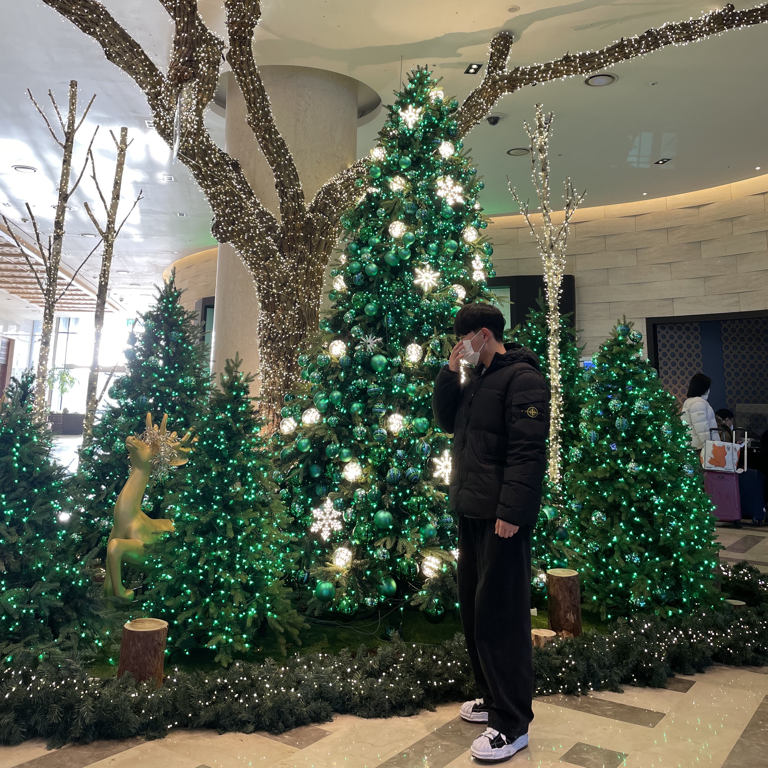 Stone Island 40223 Garment Dyed Crinkle Reps Down Jacket Black - 22FW, Maison Mihara Yasuhiro Blakey OG Sole Canvas Low-top Sneakers Black White 착용 스타일
