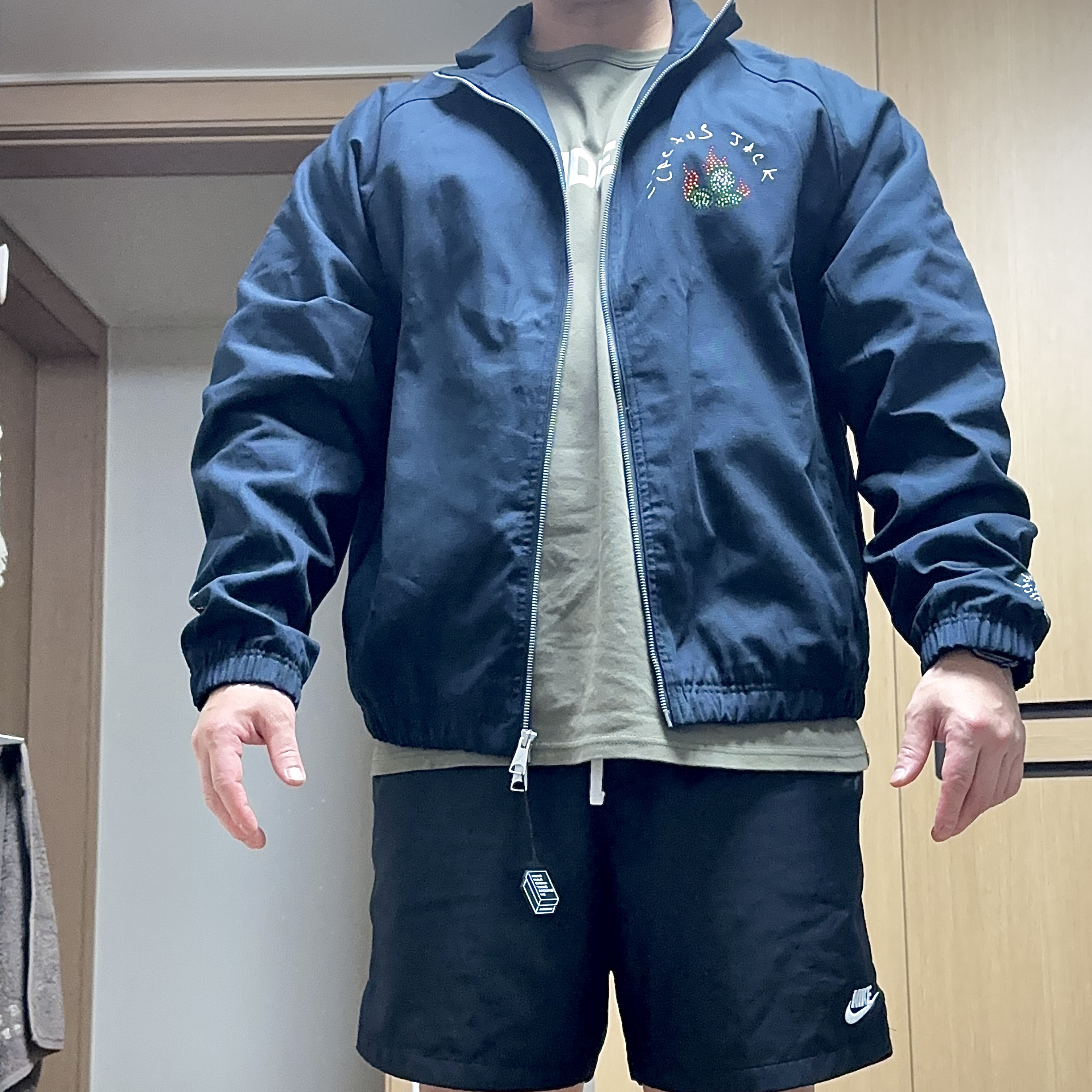 Jordan x Travis Scott Woven Jacket Black - Asia 착용 스타일 - 4