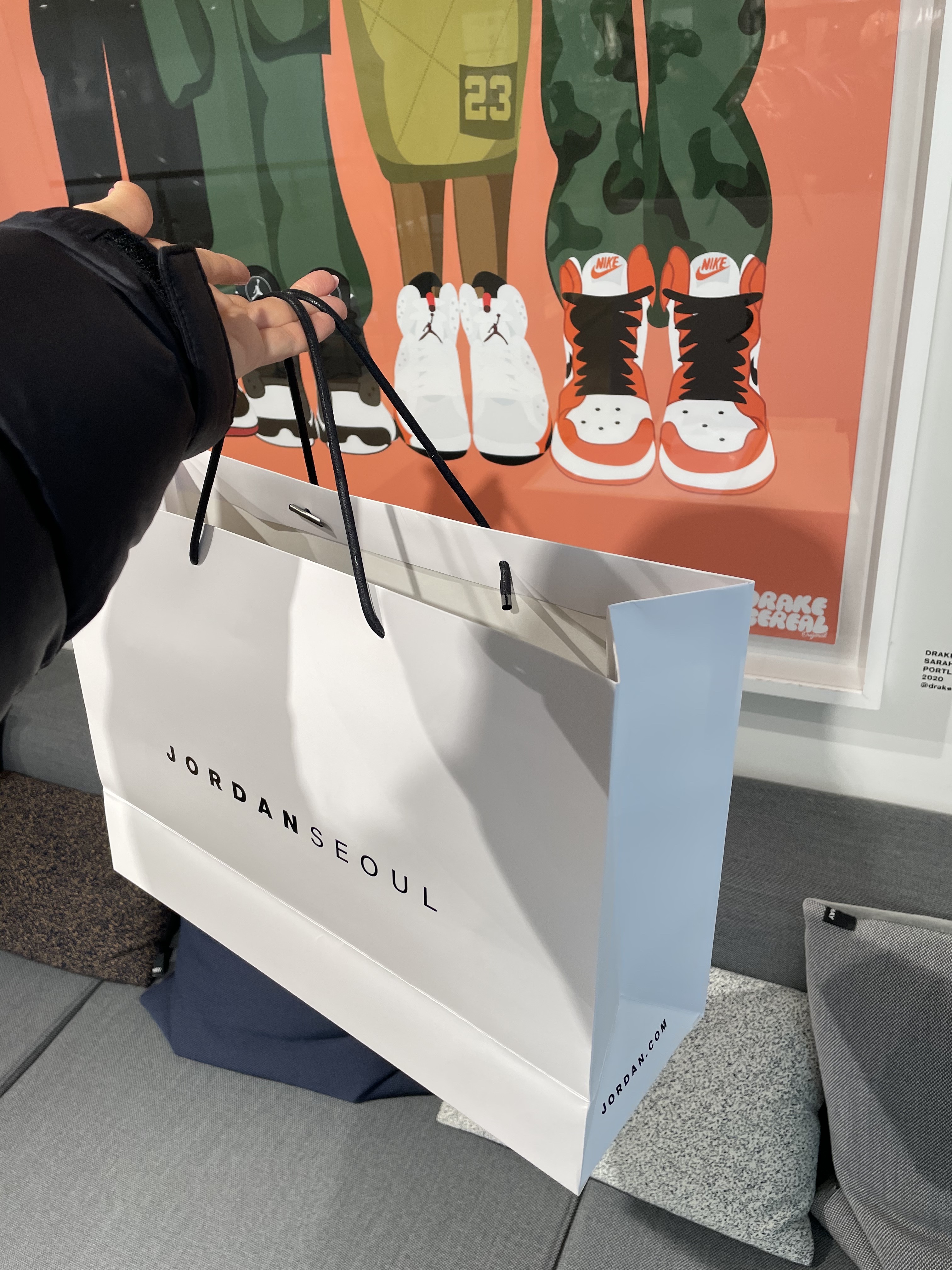 Jordan 1 x Travis Scott Retro Low OG SP Black Phantom 착용 스타일 - 4