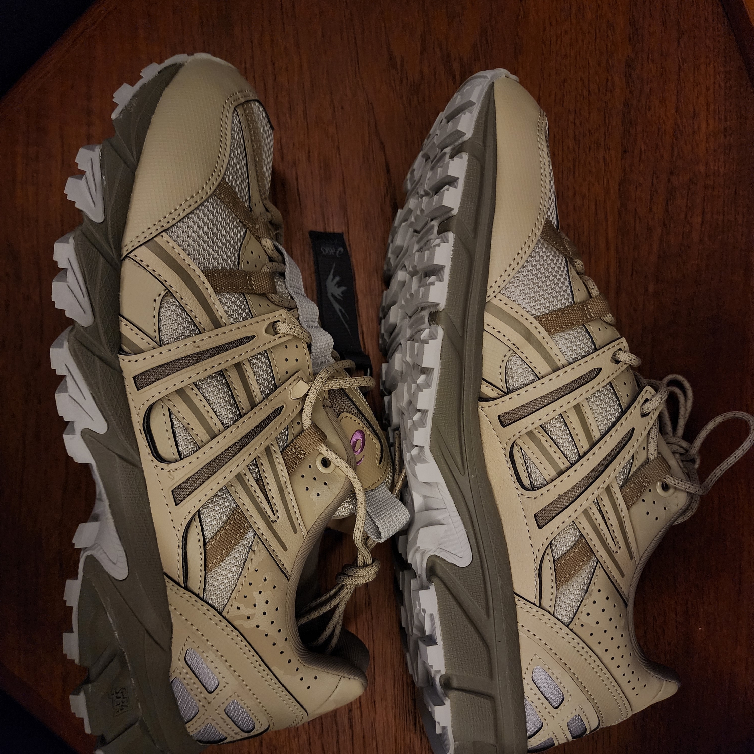 Asics Gel-Sonoma 15-50 Feather Grey Wood Crepe 착용 스타일