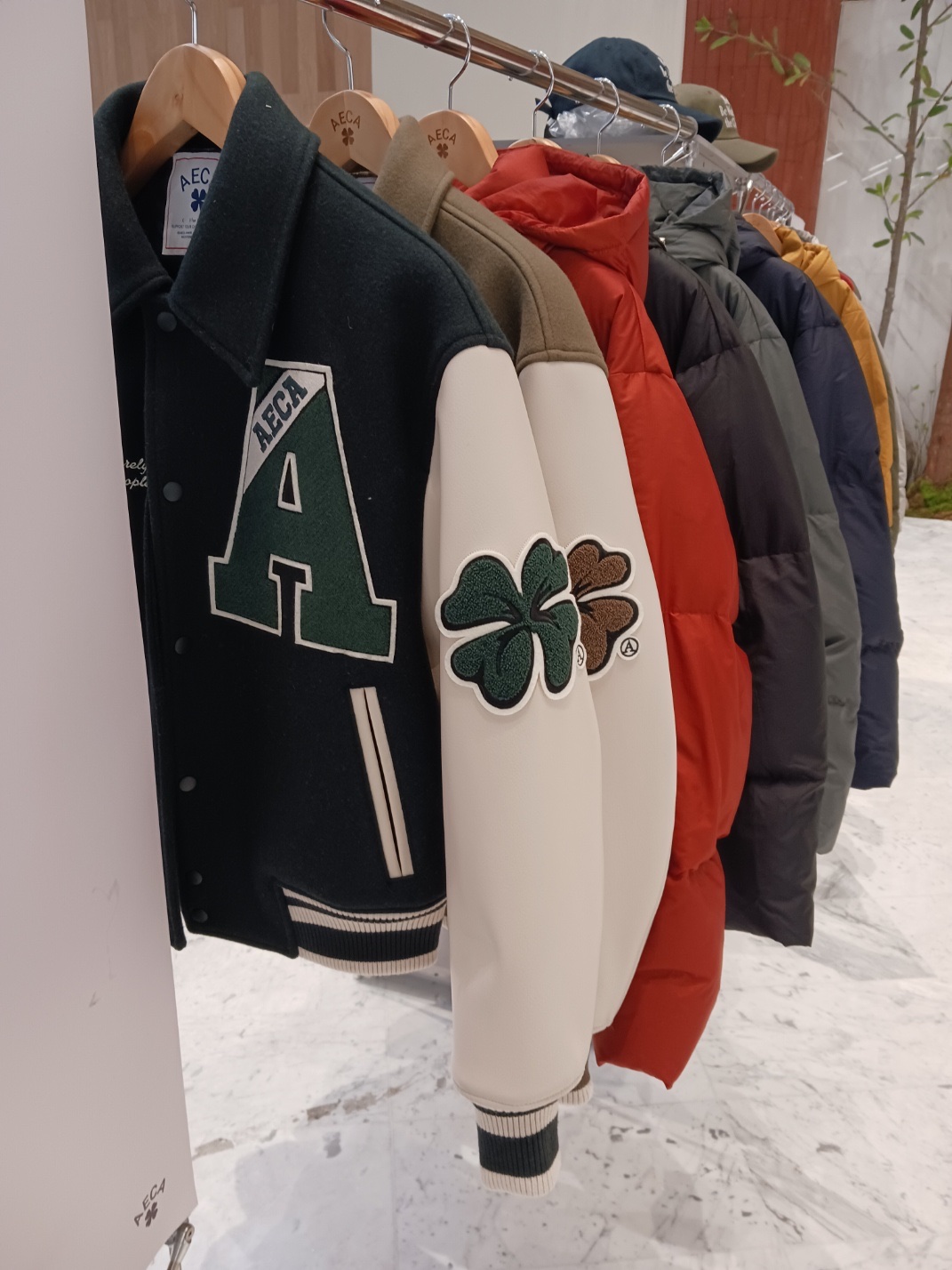 Nike Air Max 95 OG Neon Yellow 2020, Nike x Drake Nocta Fleece Pants University Gold - Asia 착용 스타일 - 4