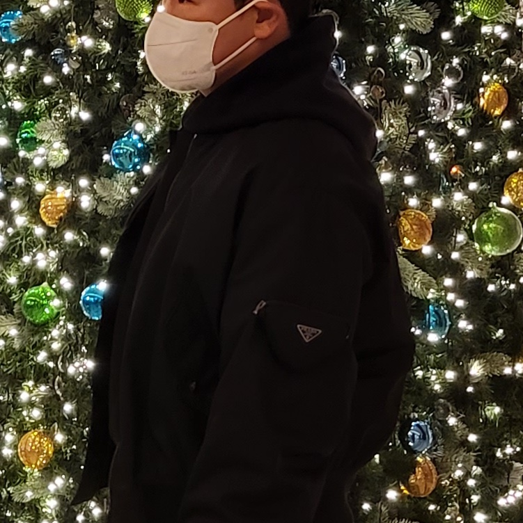 Prada Re-Nylon Bomber Jacket Black, Yeezy Gap Hoodie Black 착용 스타일