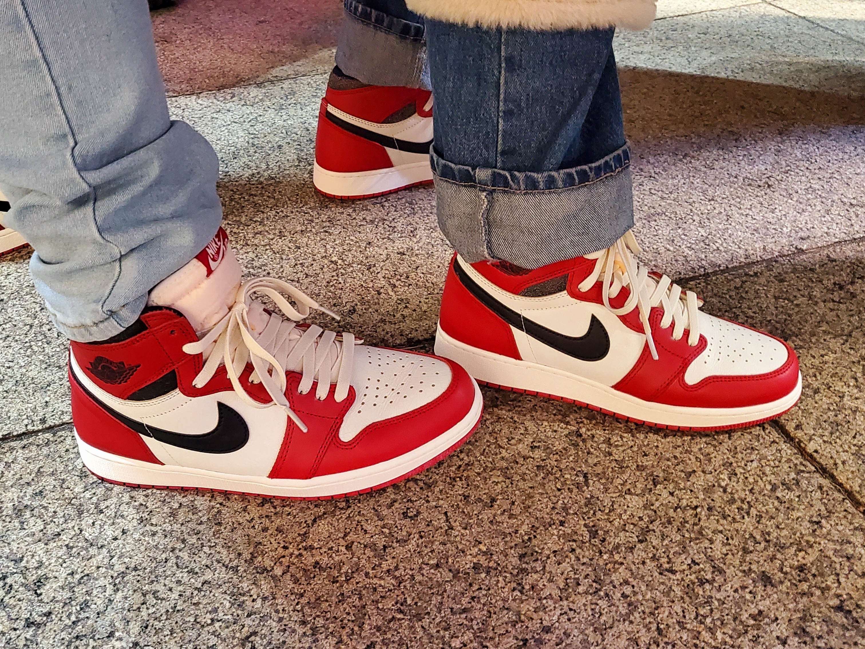 Jordan 1 Retro High OG Chicago 2022, (GS) Jordan 1 Retro High OG Chicago 2022 착용 스타일