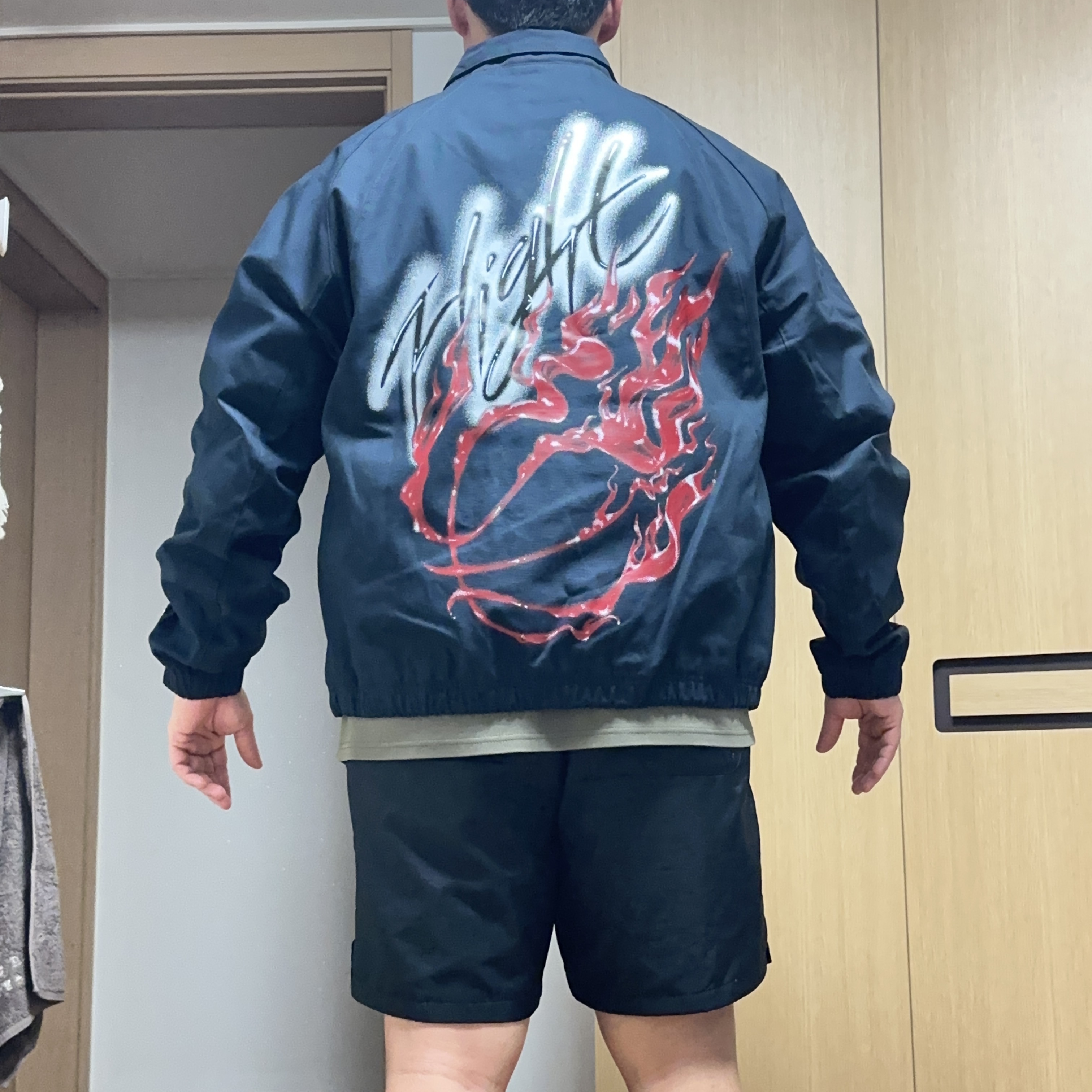 Jordan x Travis Scott Woven Jacket Black - Asia 착용 스타일 - 5