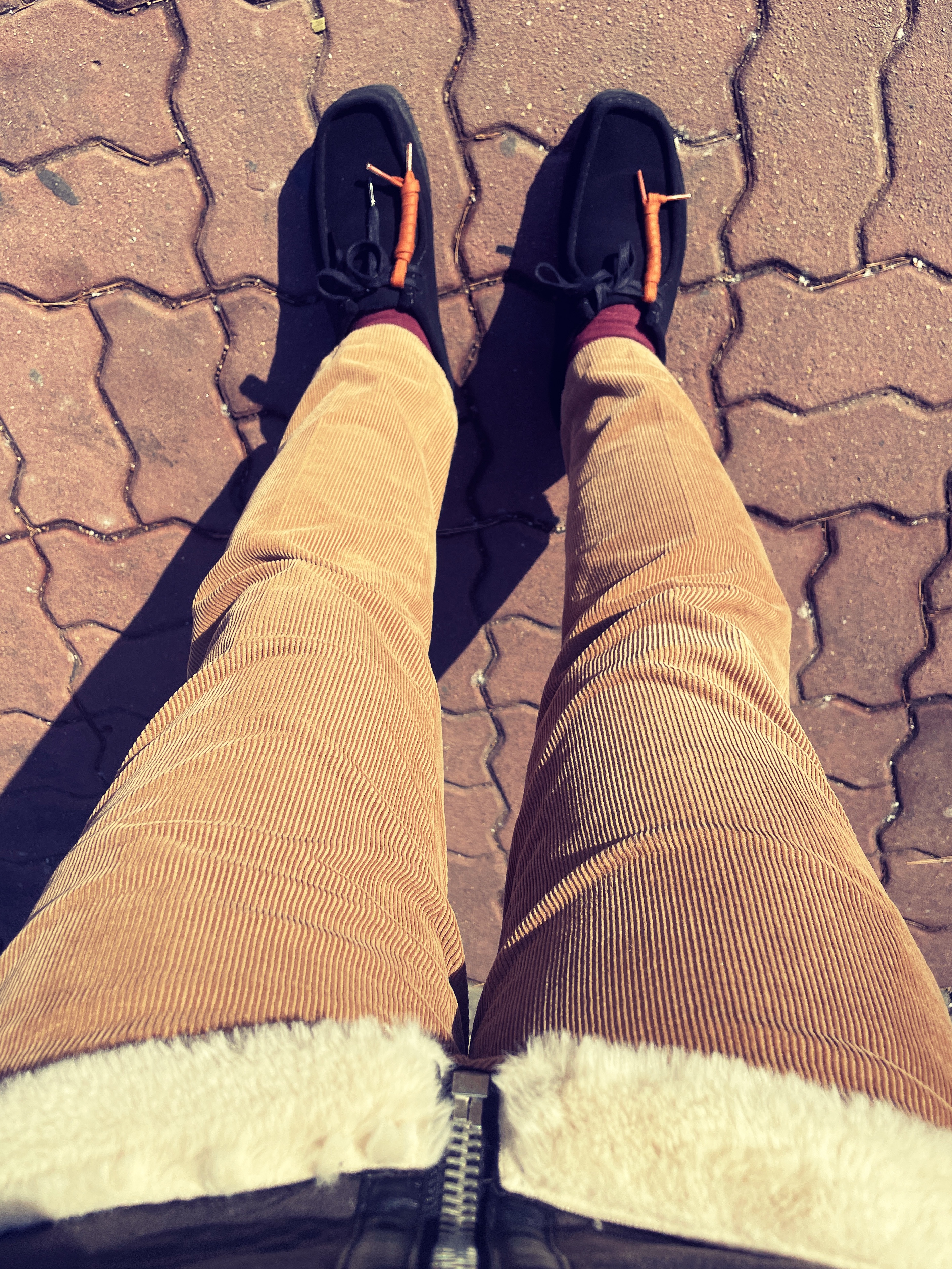 Clarks x Supreme Wallabee Gore-Tex Black 착용 스타일