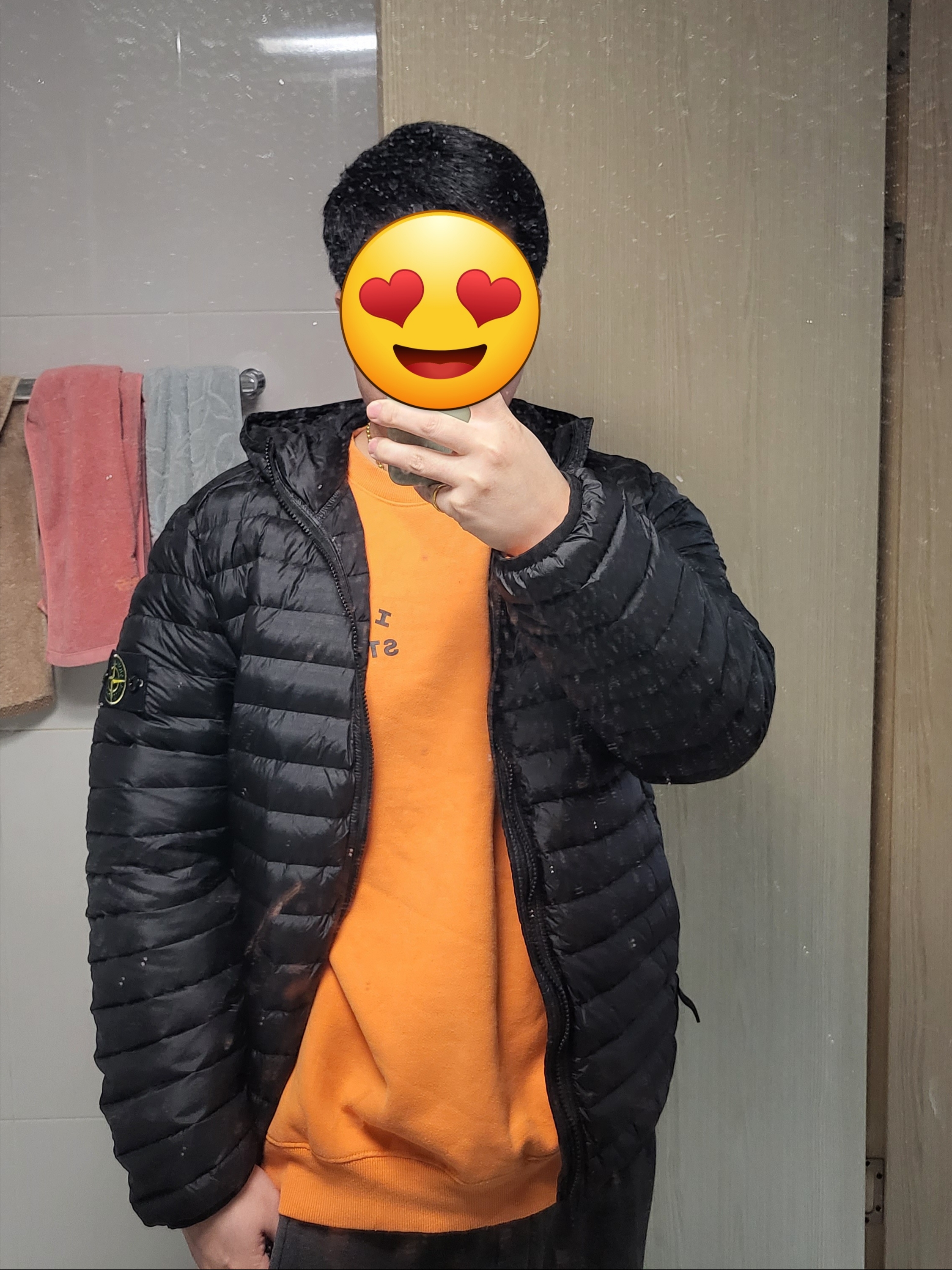 Stone Island 40324 Loom Woven Chambers R-Nylon Down-TC Packable Jacket Black - 22FW, IAB Studio x Doosan Infracore Sweatshirt Orange 착용 스타일 - 1