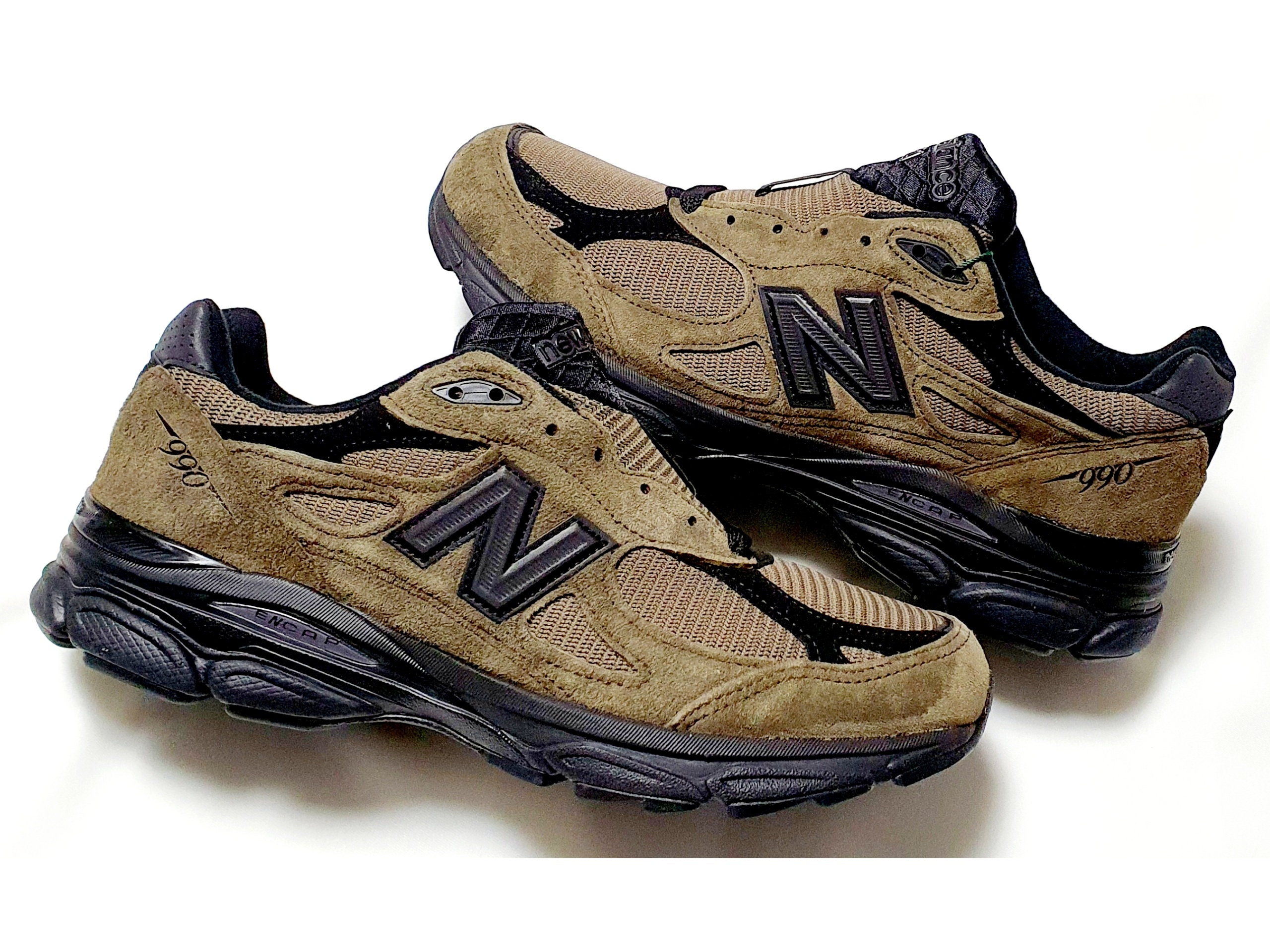 New Balance x JJJJound 990v3 Brown Black 착용 스타일 - 1