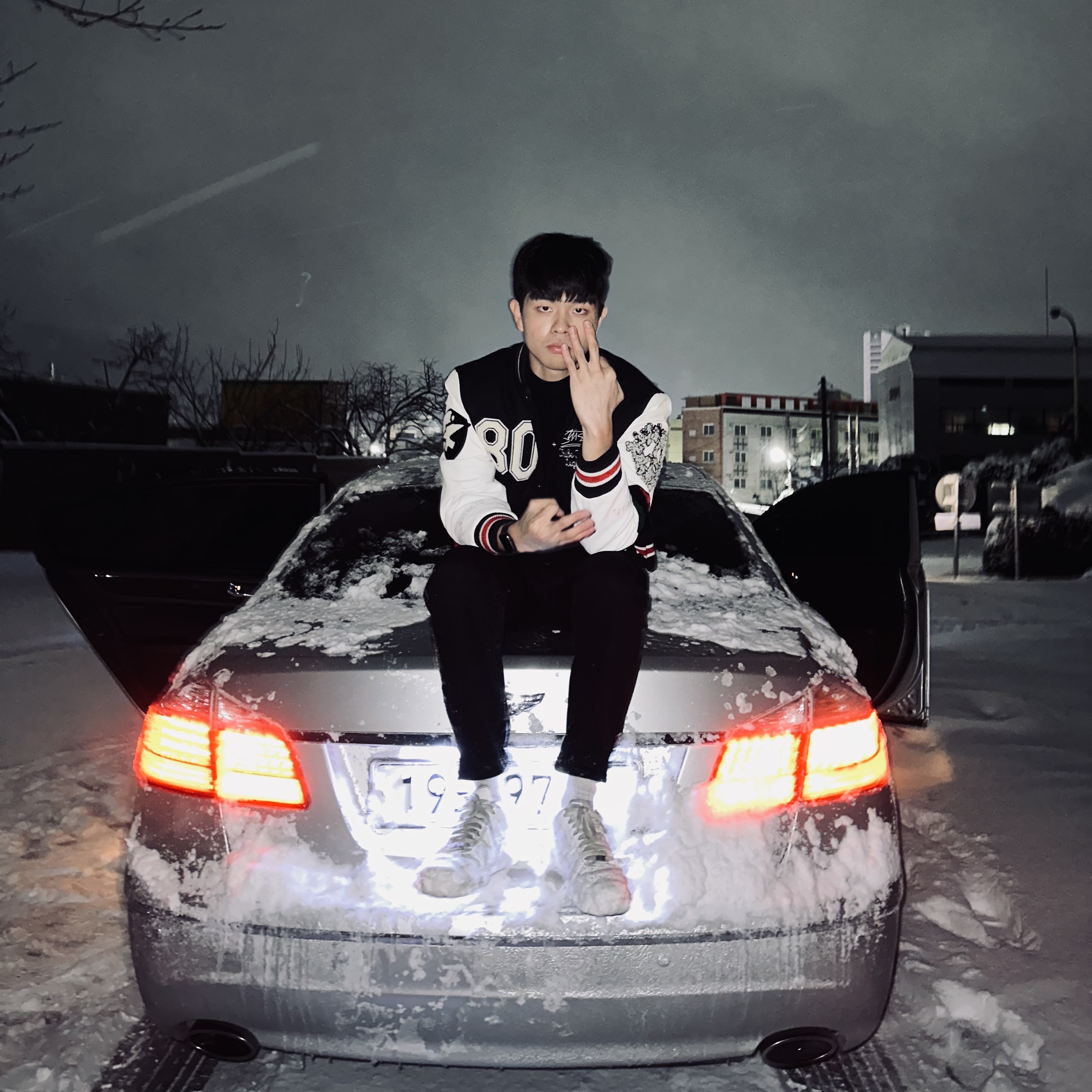 Stussy x Our Legacy x Denim Tears TTL Varsity Jacket Black, Nike Air Force 1 '07 Low White 착용 스타일 - 3