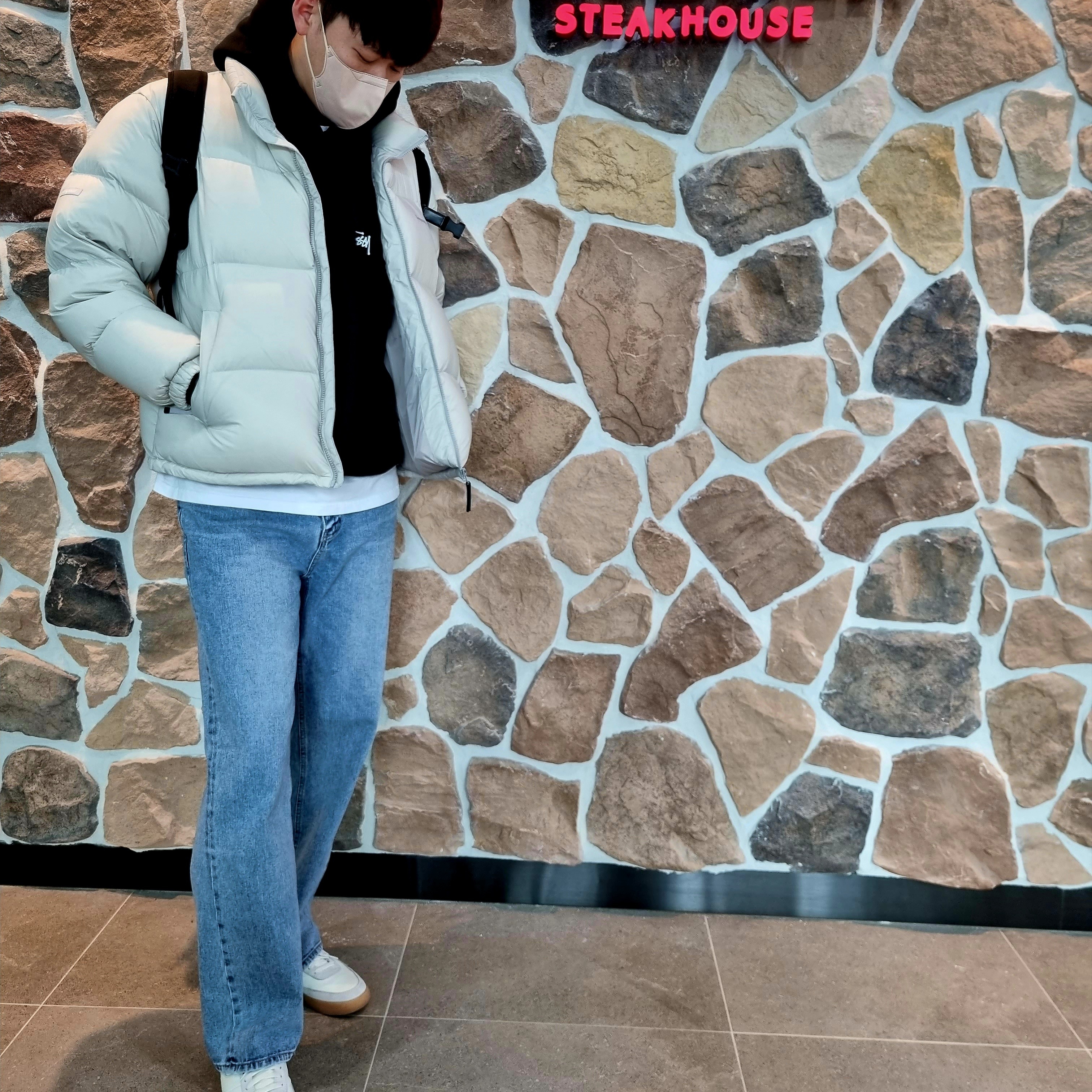 Stussy Basic Stussy Hoodie Black 2022 착용 스타일