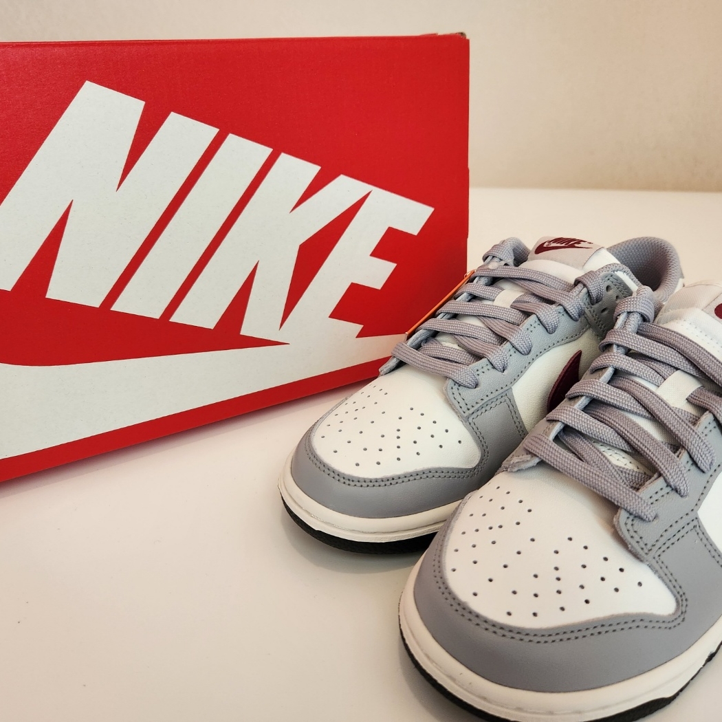 (W) Nike Dunk Low Wolf Grey Rosewood 착용 스타일 - 1