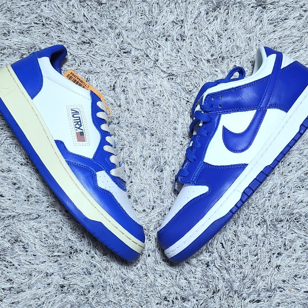 Autry Medalist Low Leather Sneakers White Azure 착용 스타일 - 3